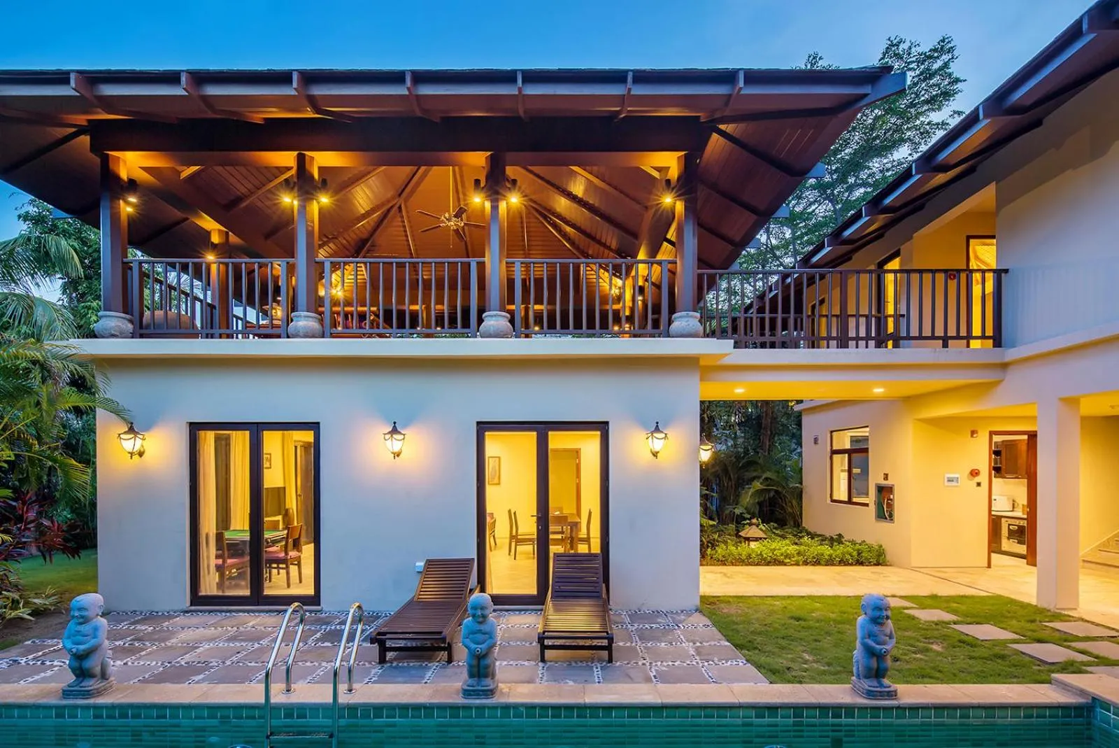 Property building in Sanya Yalong Bay Villas & Spa