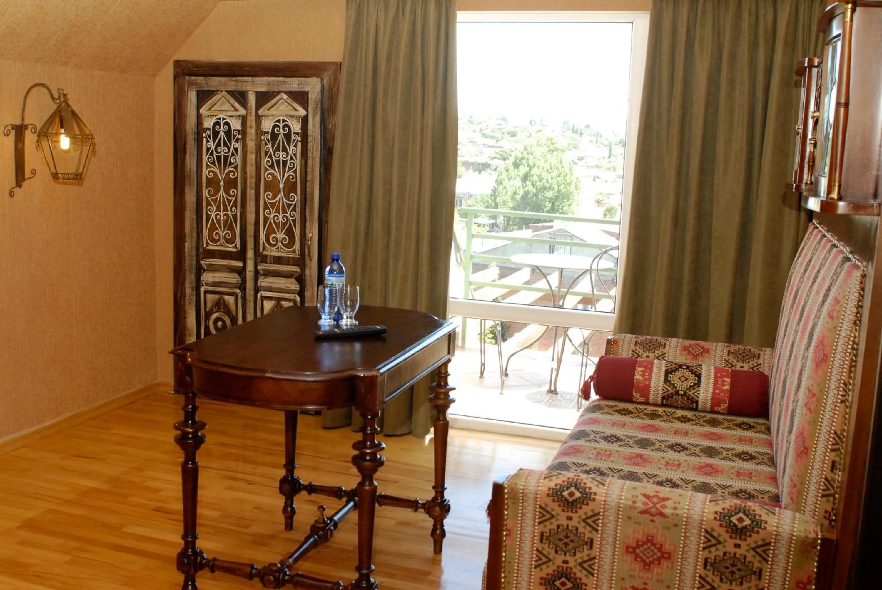 Area and facilities in Prestige Palace - Esquisse Hotel