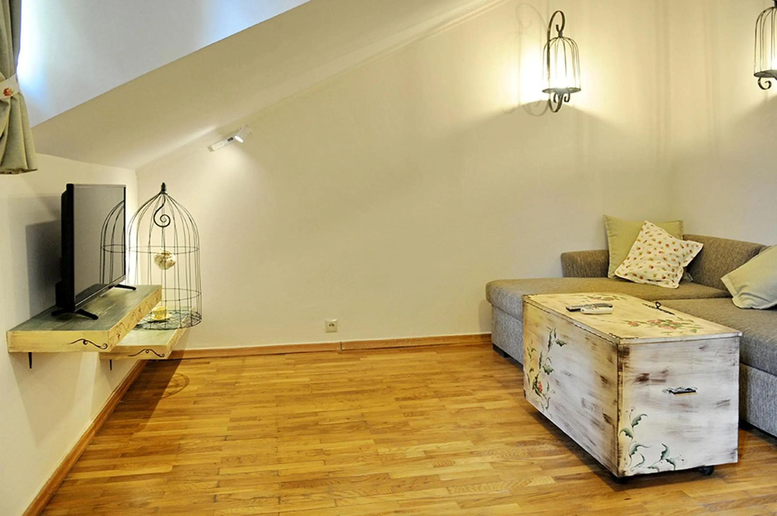 Seating area in Prestige Palace - Esquisse Hotel