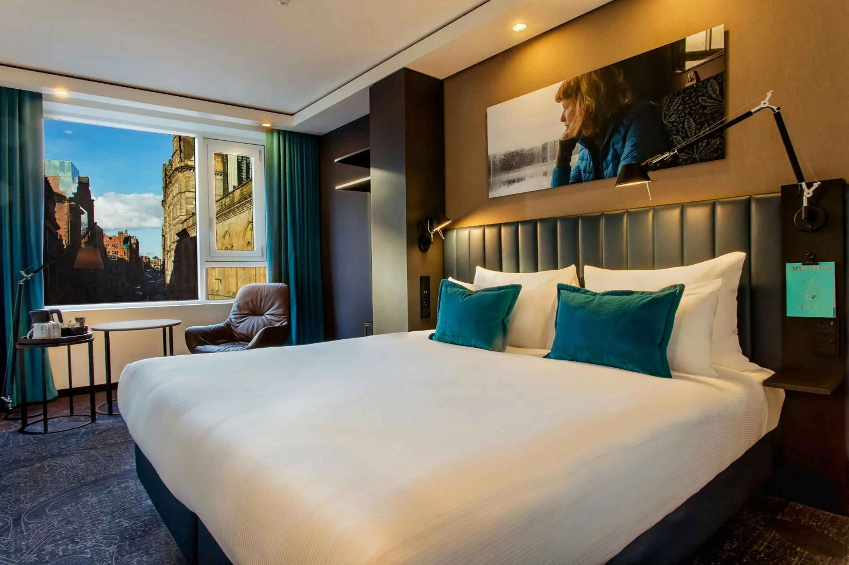 Photo of the whole room, Bed in Motel One Glasgow