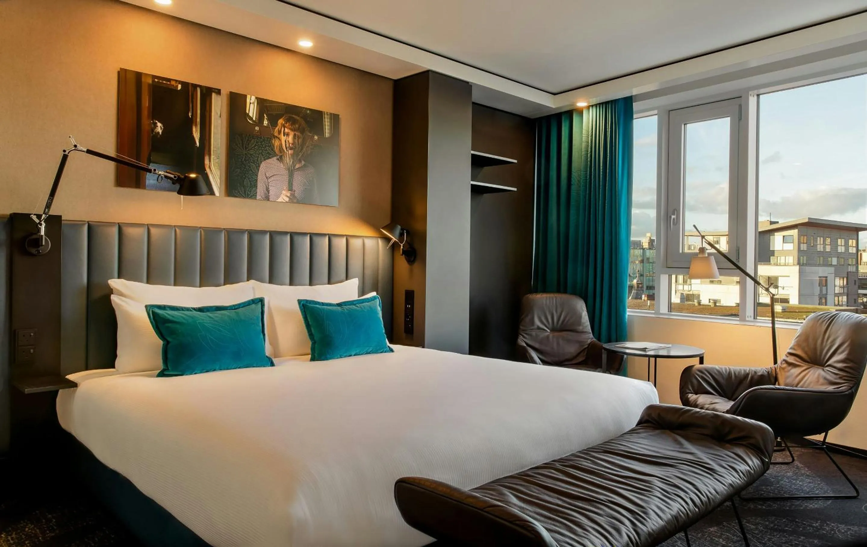Photo of the whole room, Bed in Motel One Glasgow