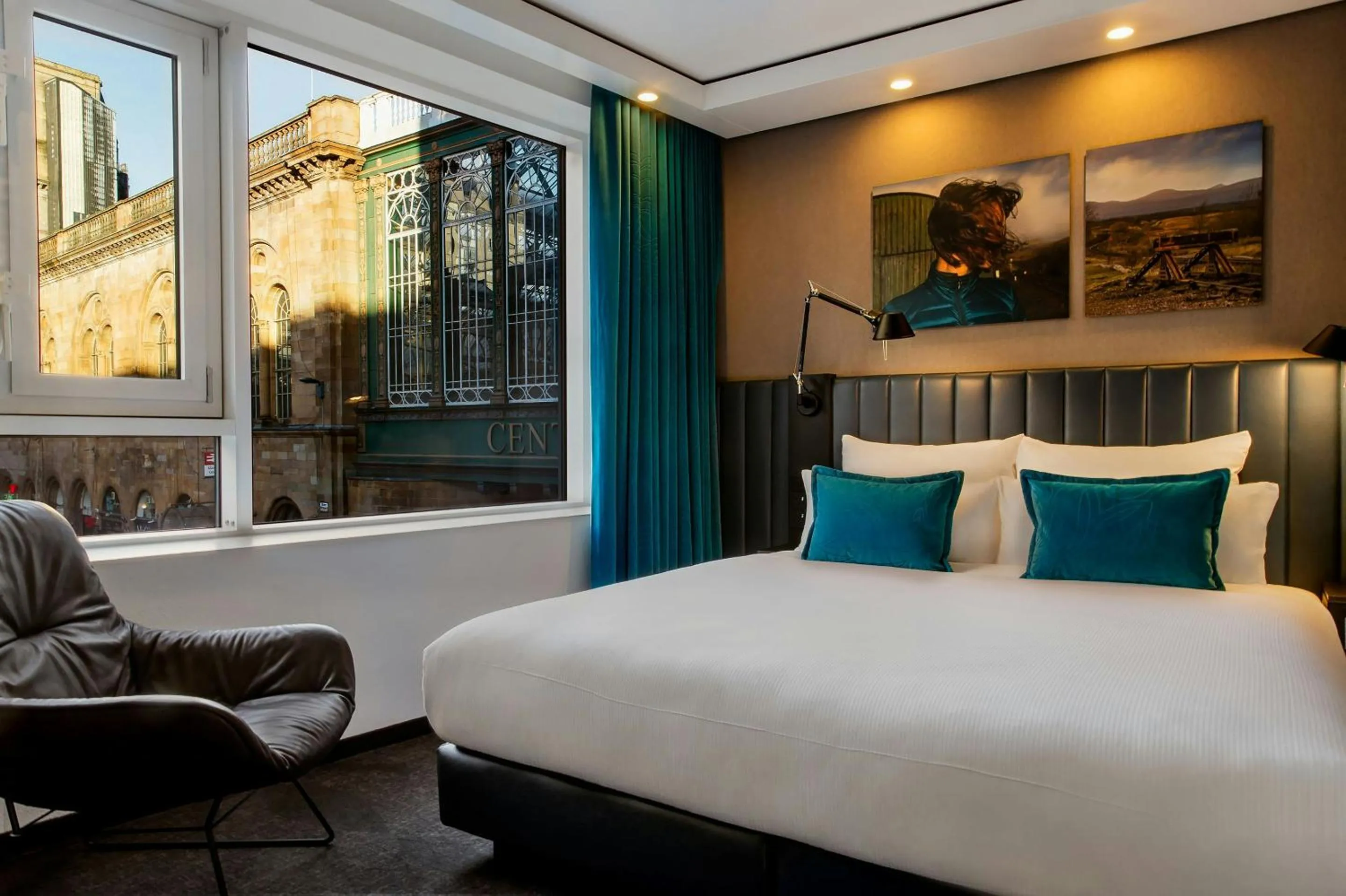 Bedroom, Bed in Motel One Glasgow