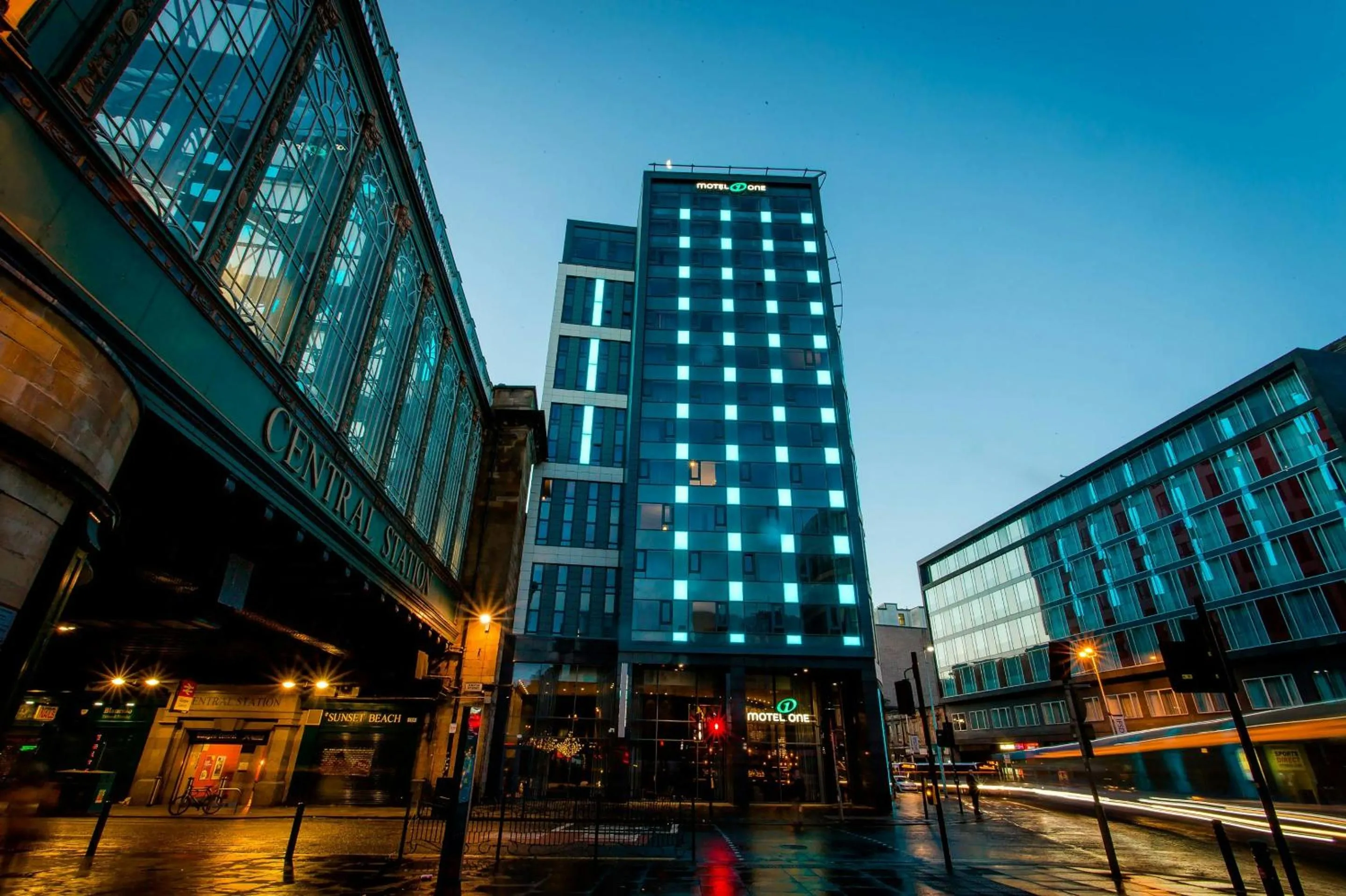Facade/entrance in Motel One Glasgow