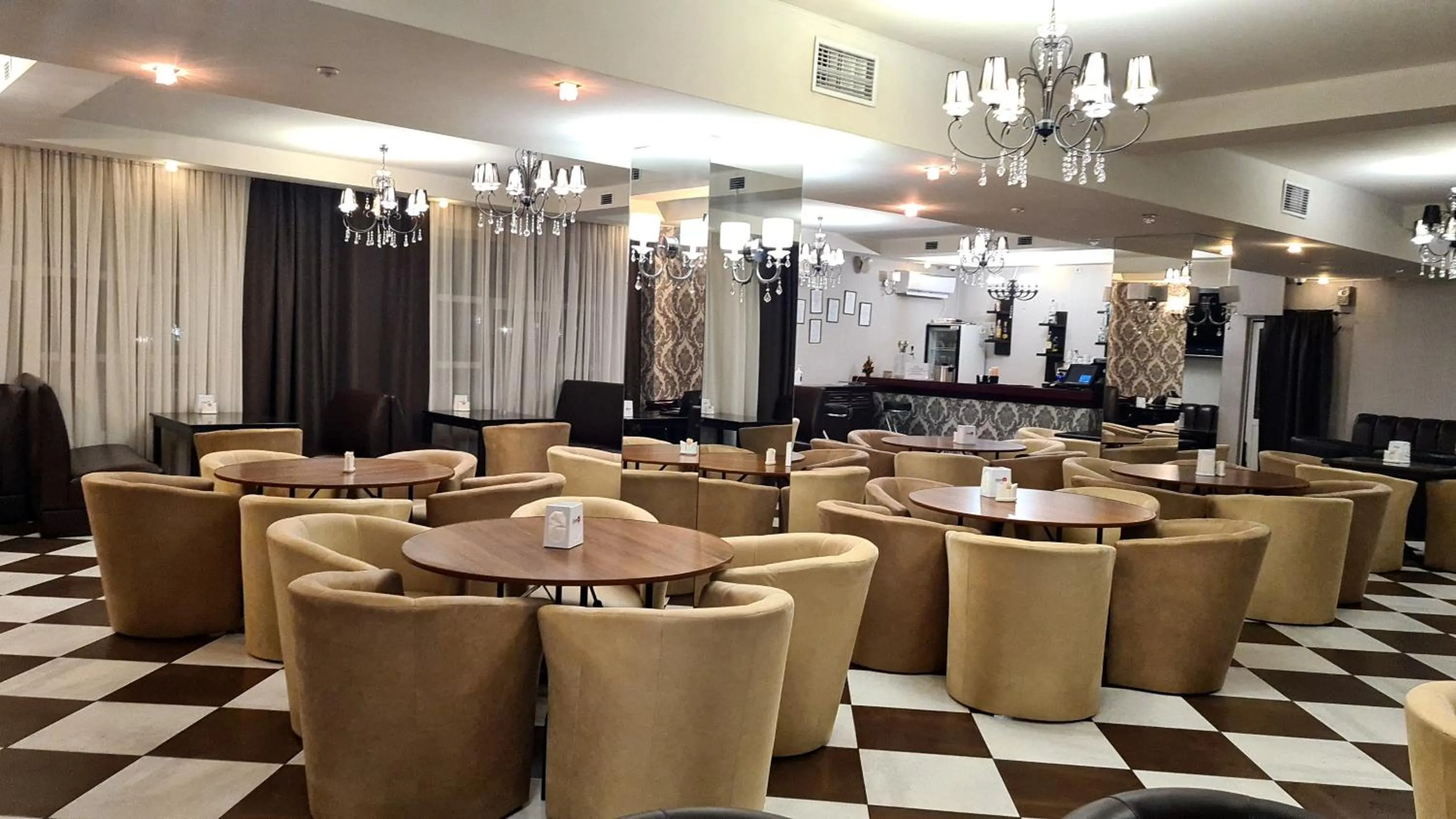Restaurant/places to eat in Congress Hotel Verhovina
