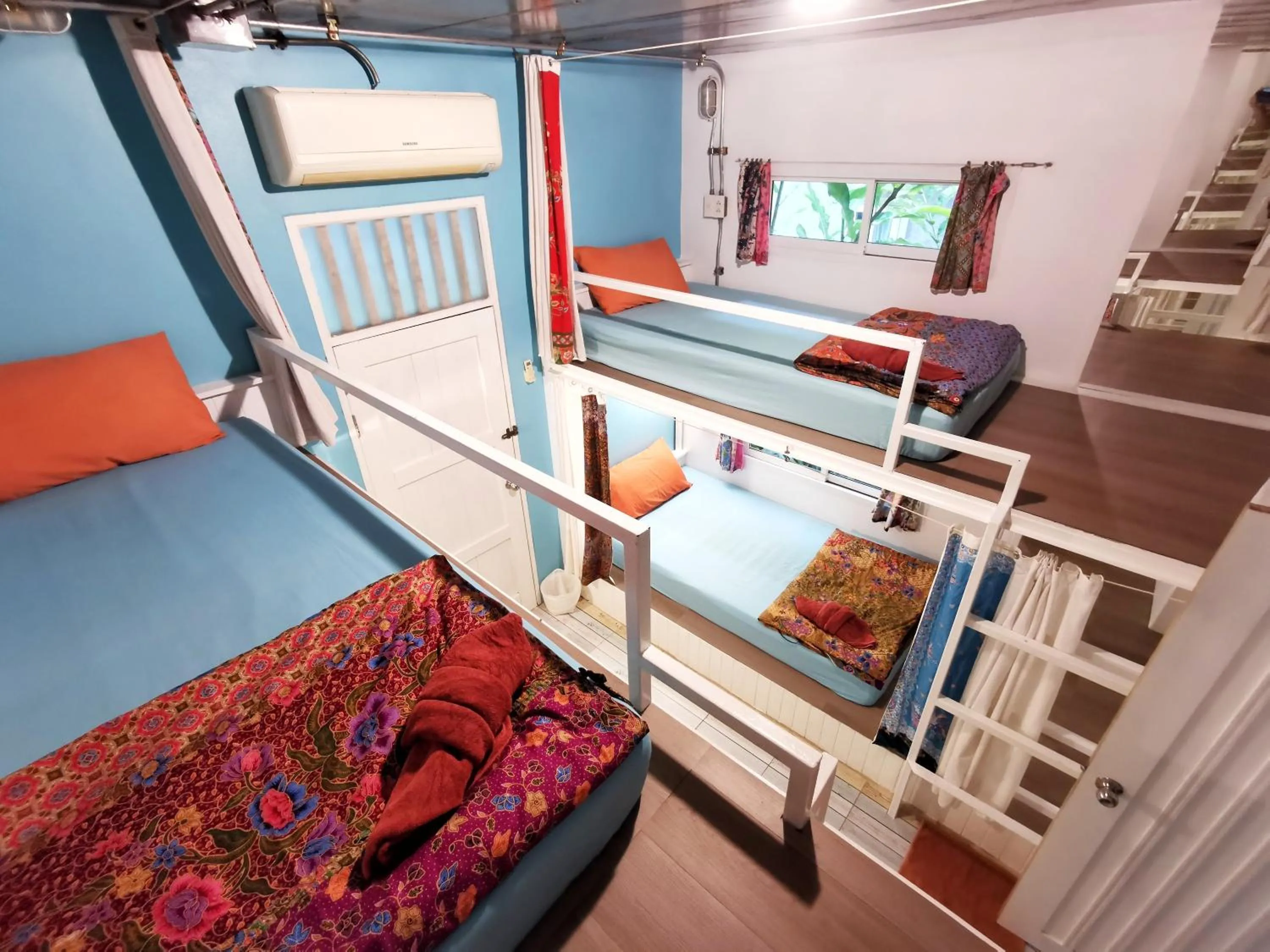 Bedroom, Bed in Glur Hostel