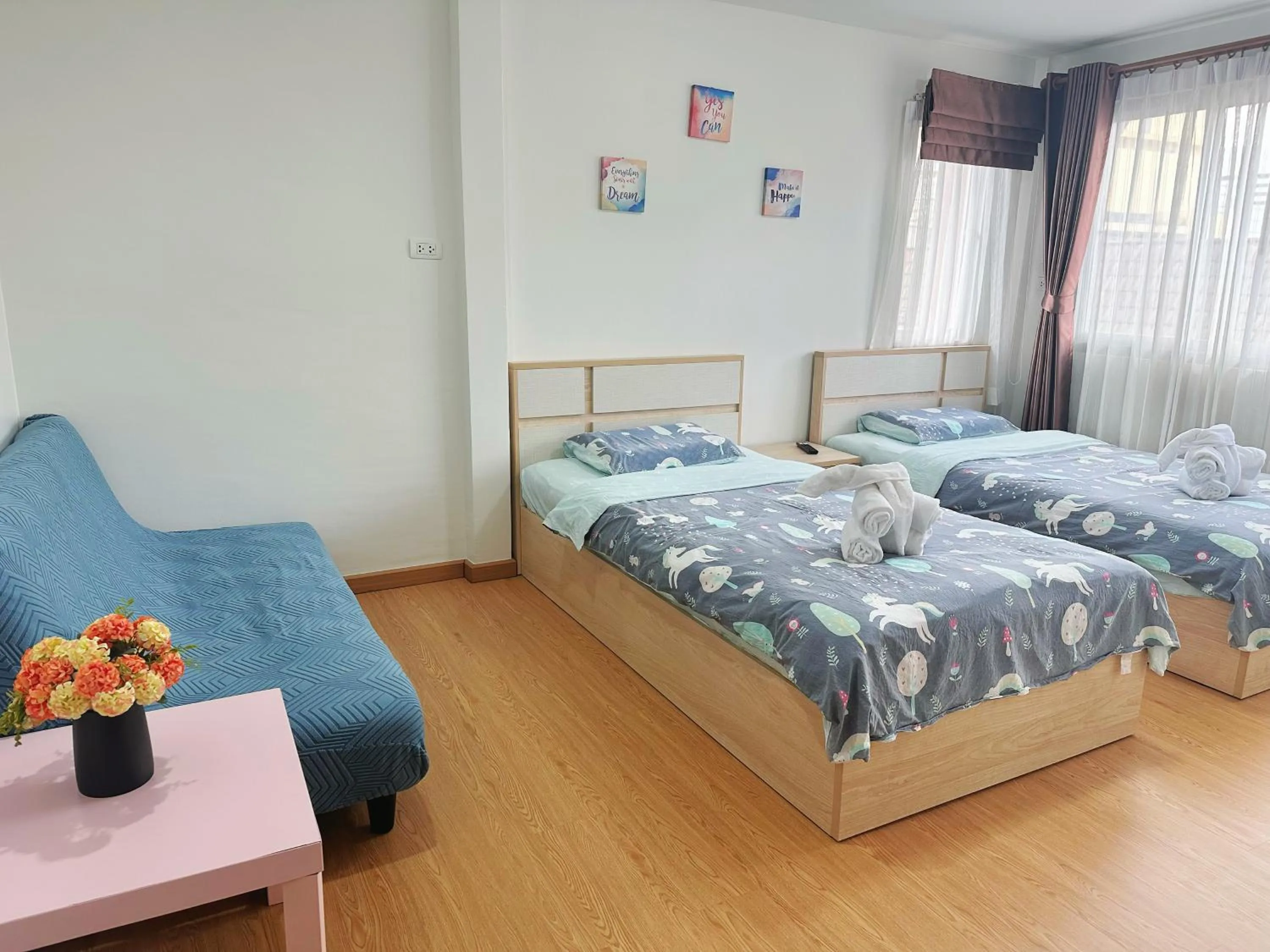 Photo of the whole room, Bed in TD Bangkok