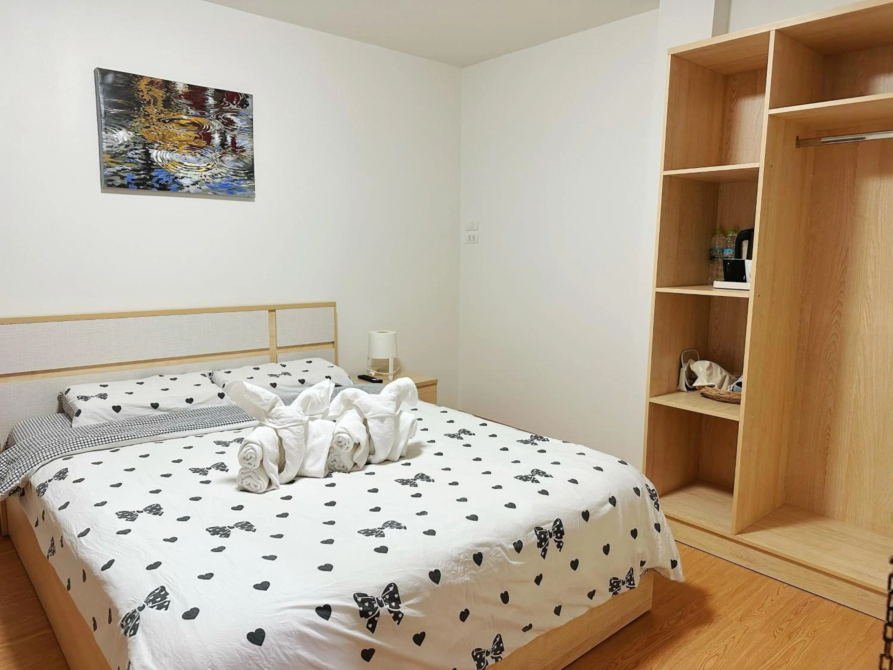 Photo of the whole room, Bed in TD Bangkok