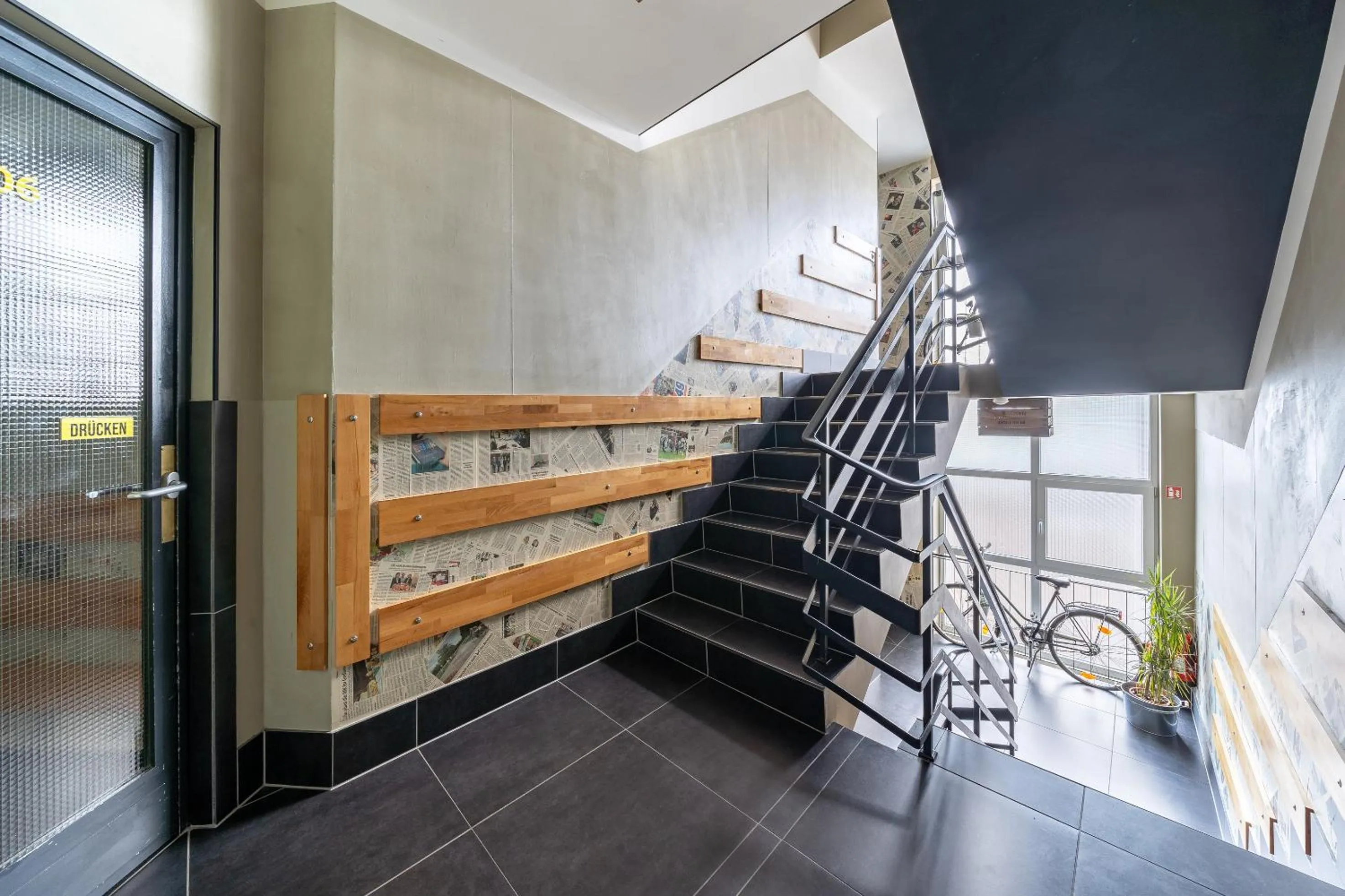 Property building in Aappartel City Center - kontaktloser Check-in 24h