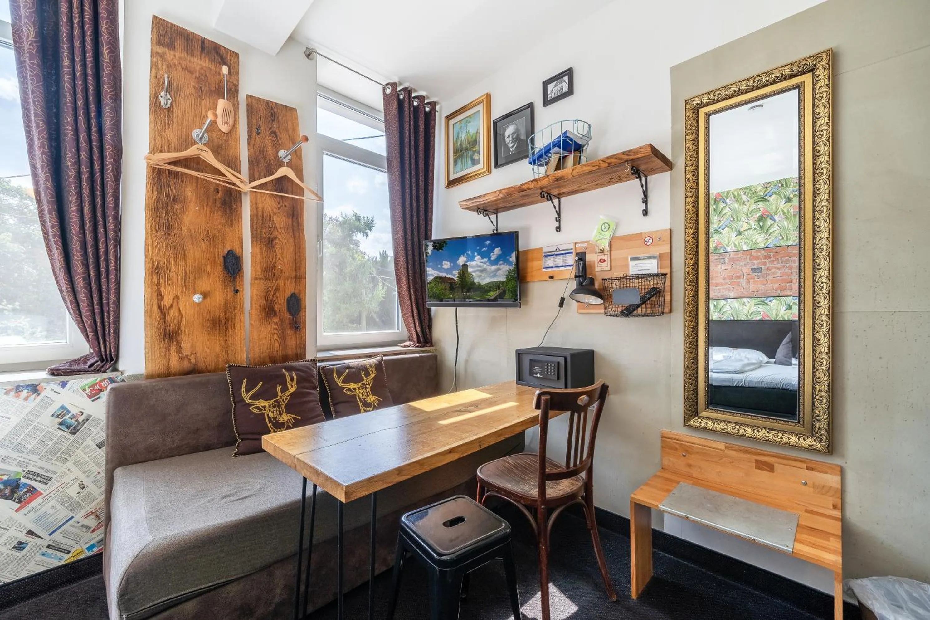 TV and multimedia in Aappartel City Center - kontaktloser Check-in 24h