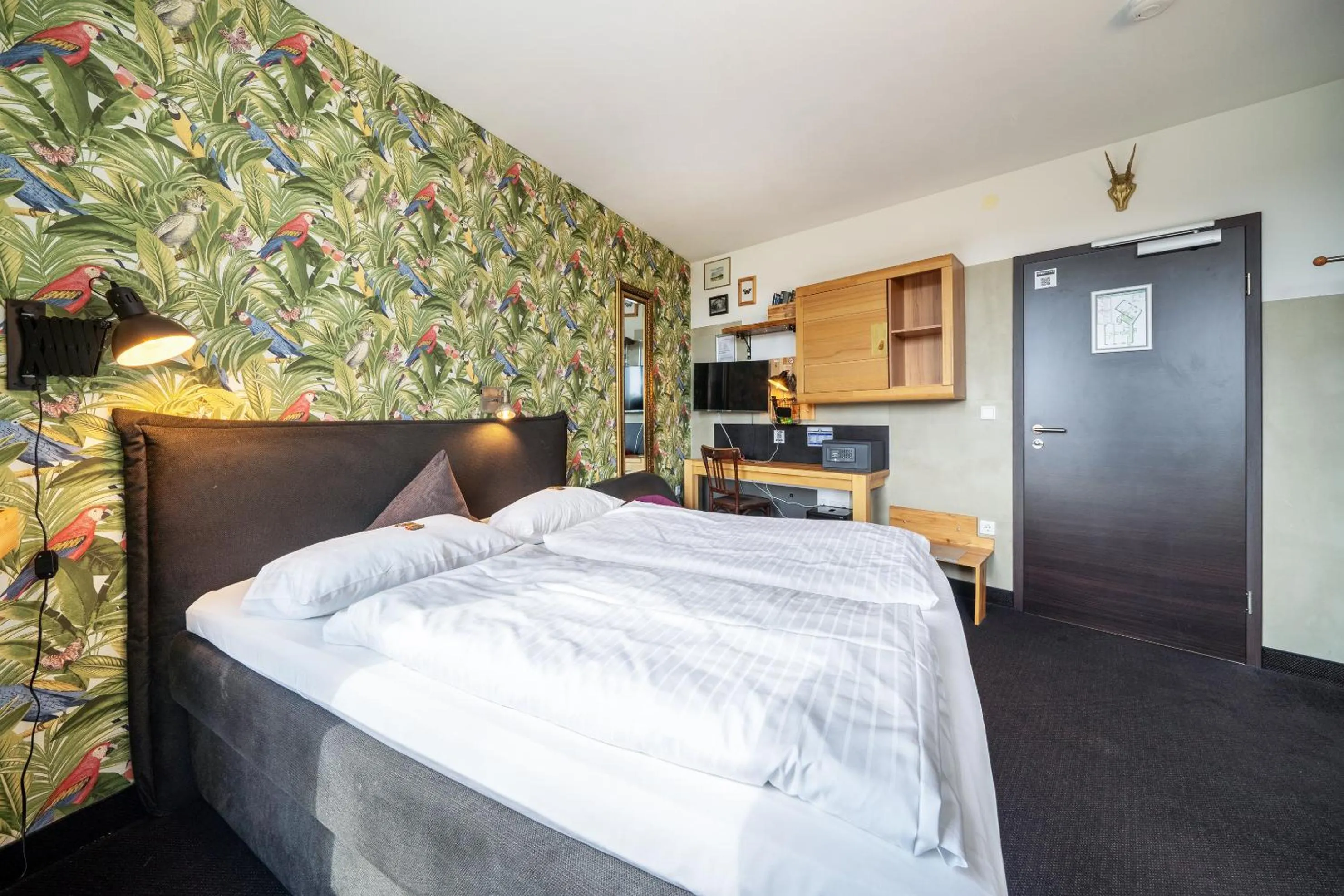 Bedroom, Bed in Aappartel City Center - kontaktloser Check-in 24h