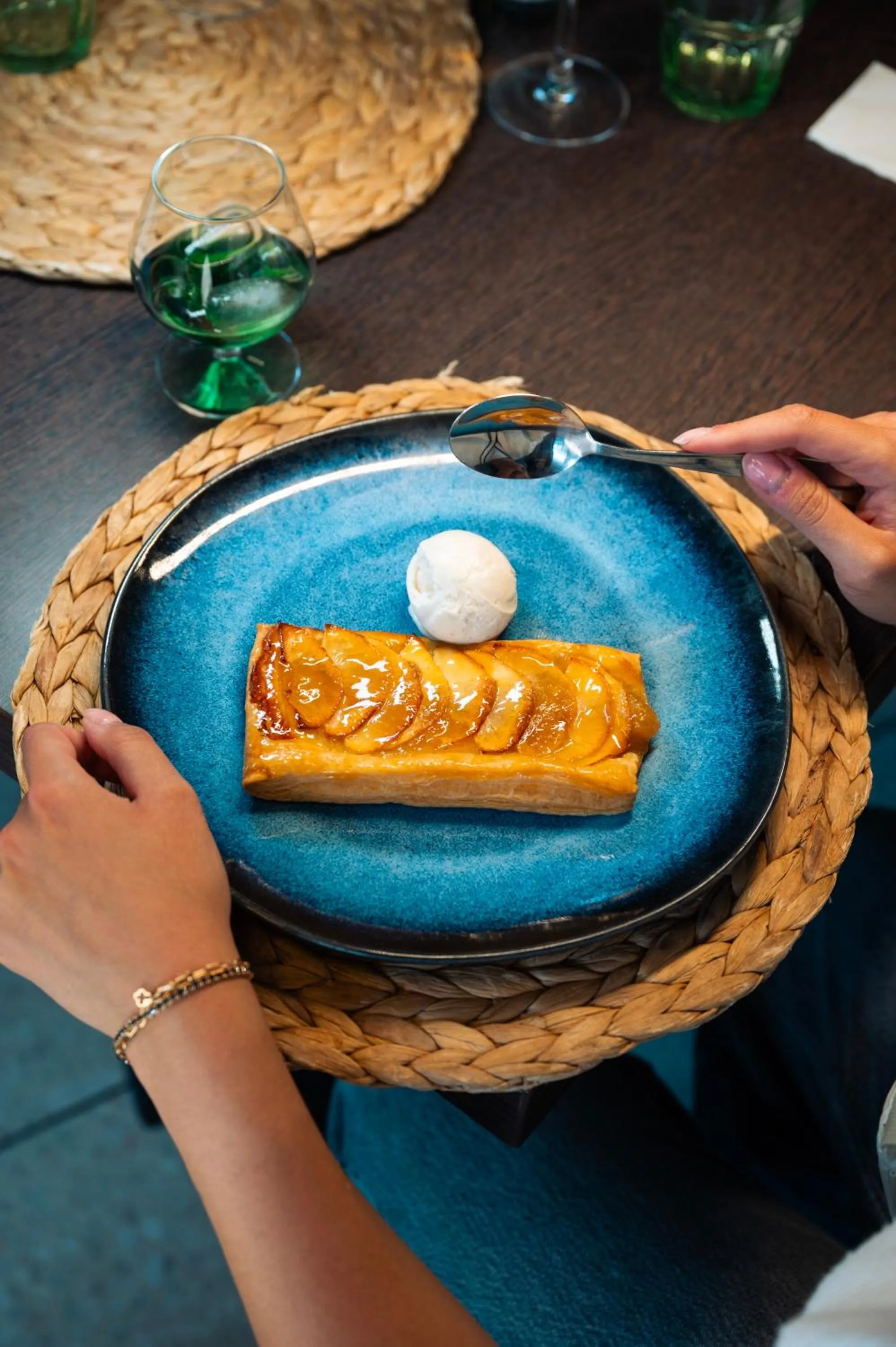 kitchen in Hôtel du Midi Plage