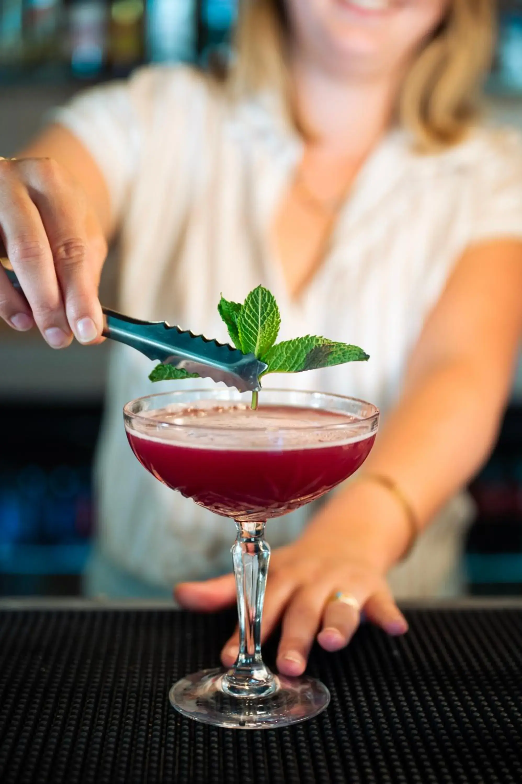 Lounge or bar in Hôtel du Midi Plage Lounge or bar in Hôtel du Midi Plage