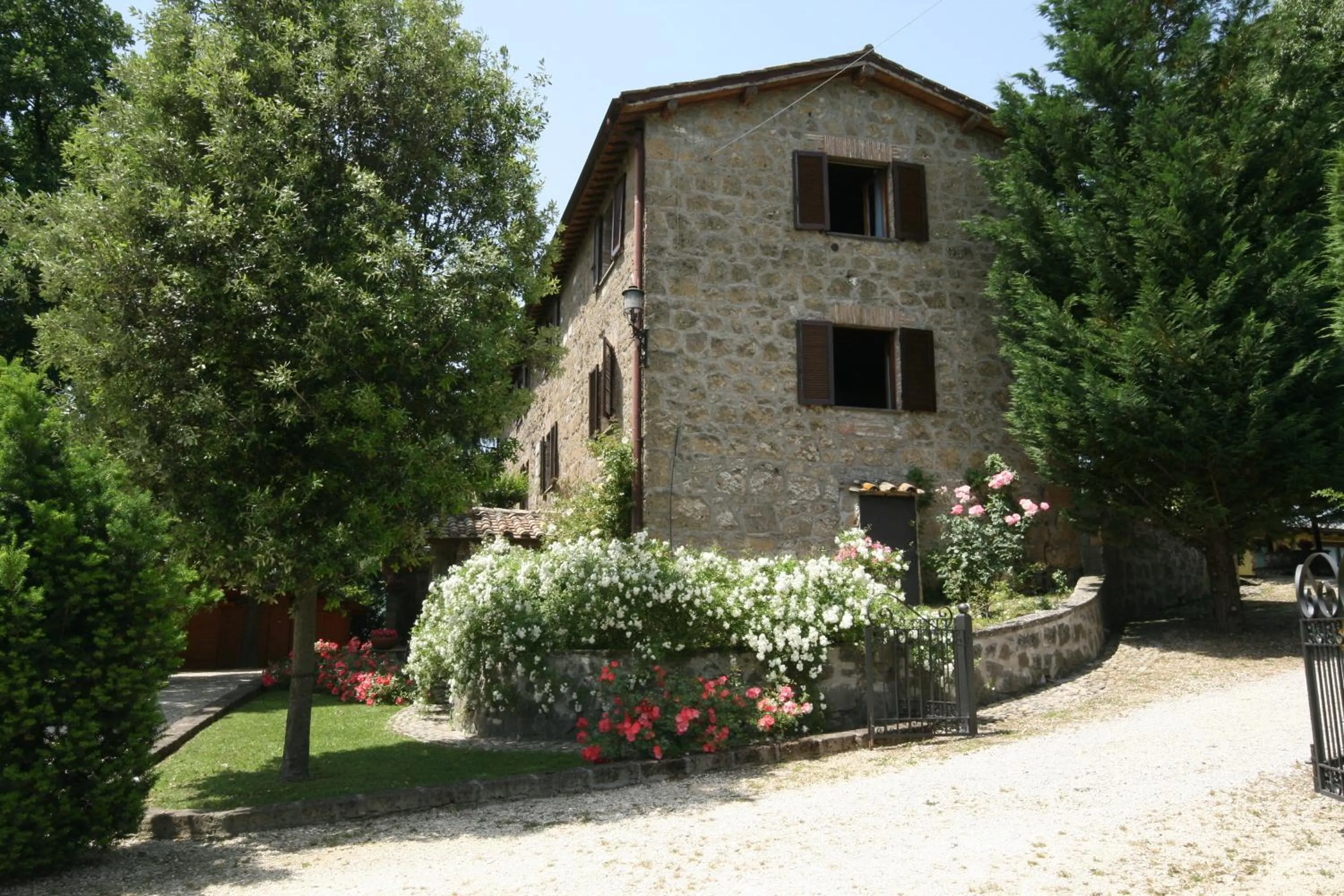 Facade/entrance in La Locanda Della Chiocciola