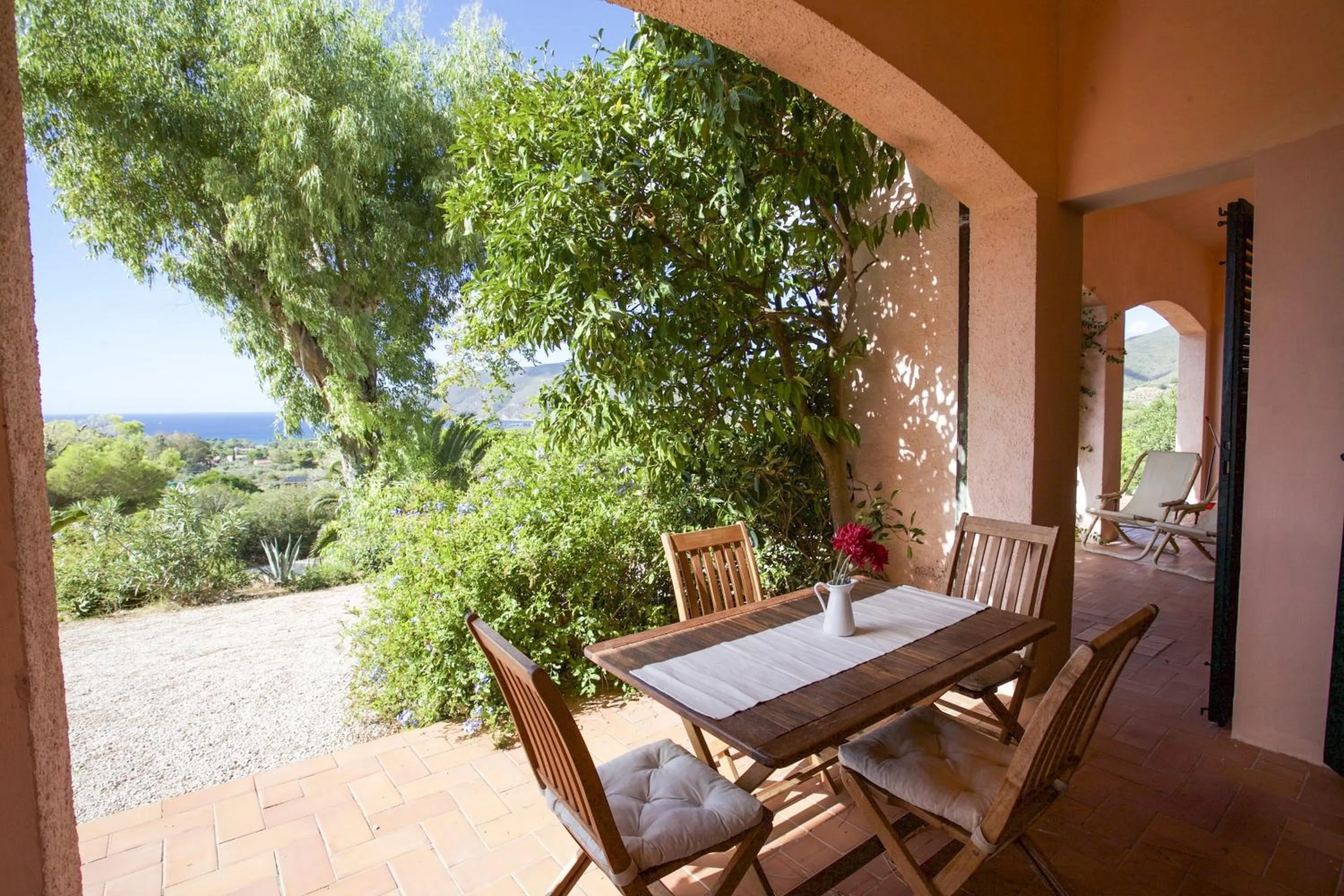 Property building in Villino Lacona