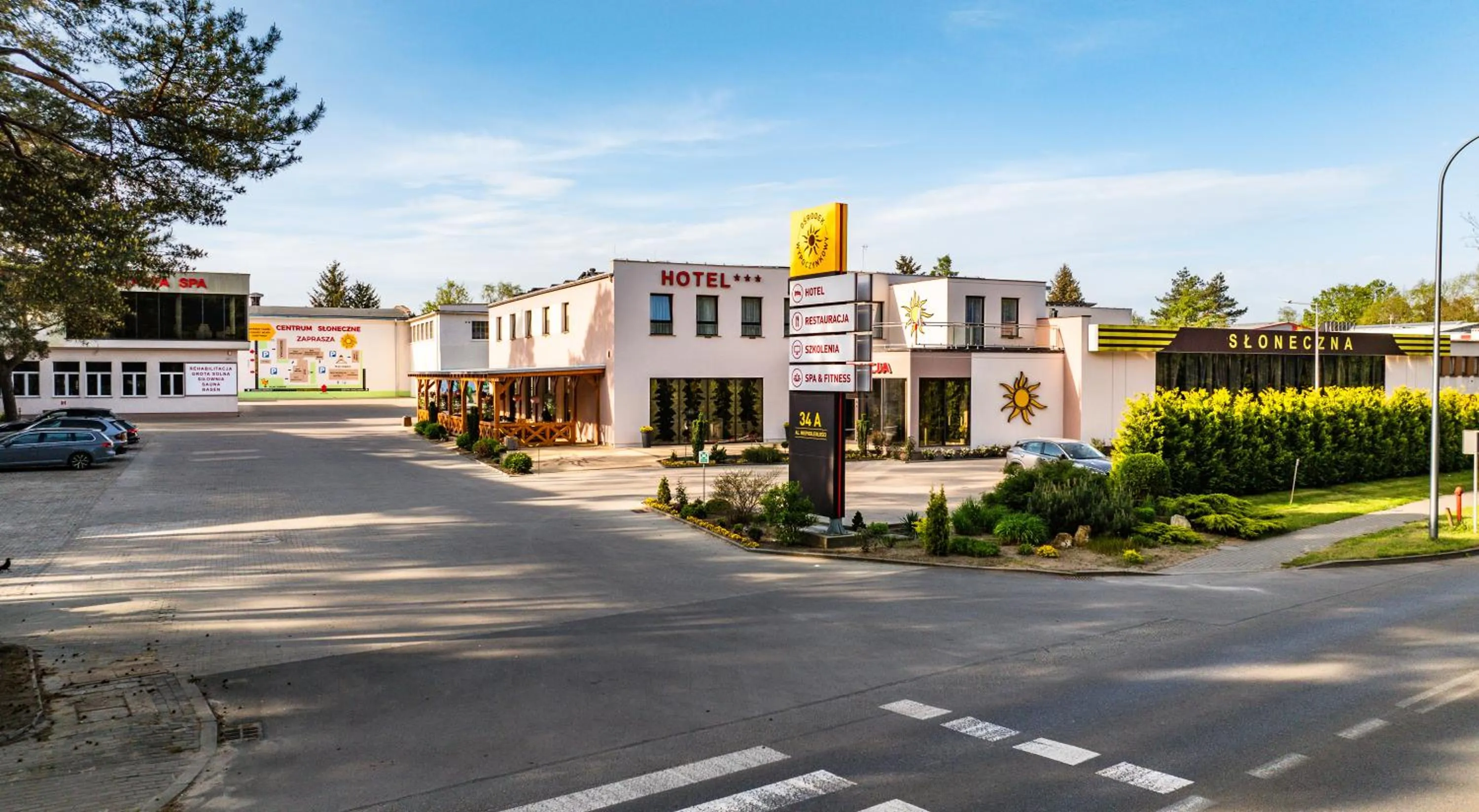 Hotel - Restauracja "SŁONECZNA"