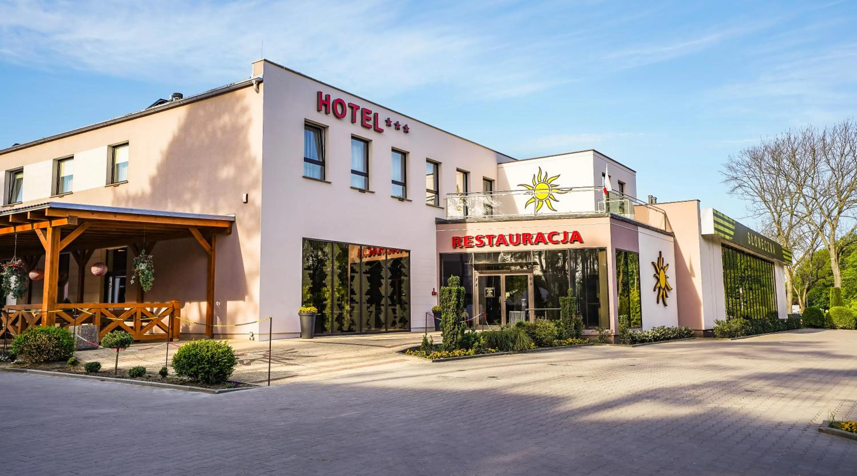 Hotel - Restauracja "SŁONECZNA"