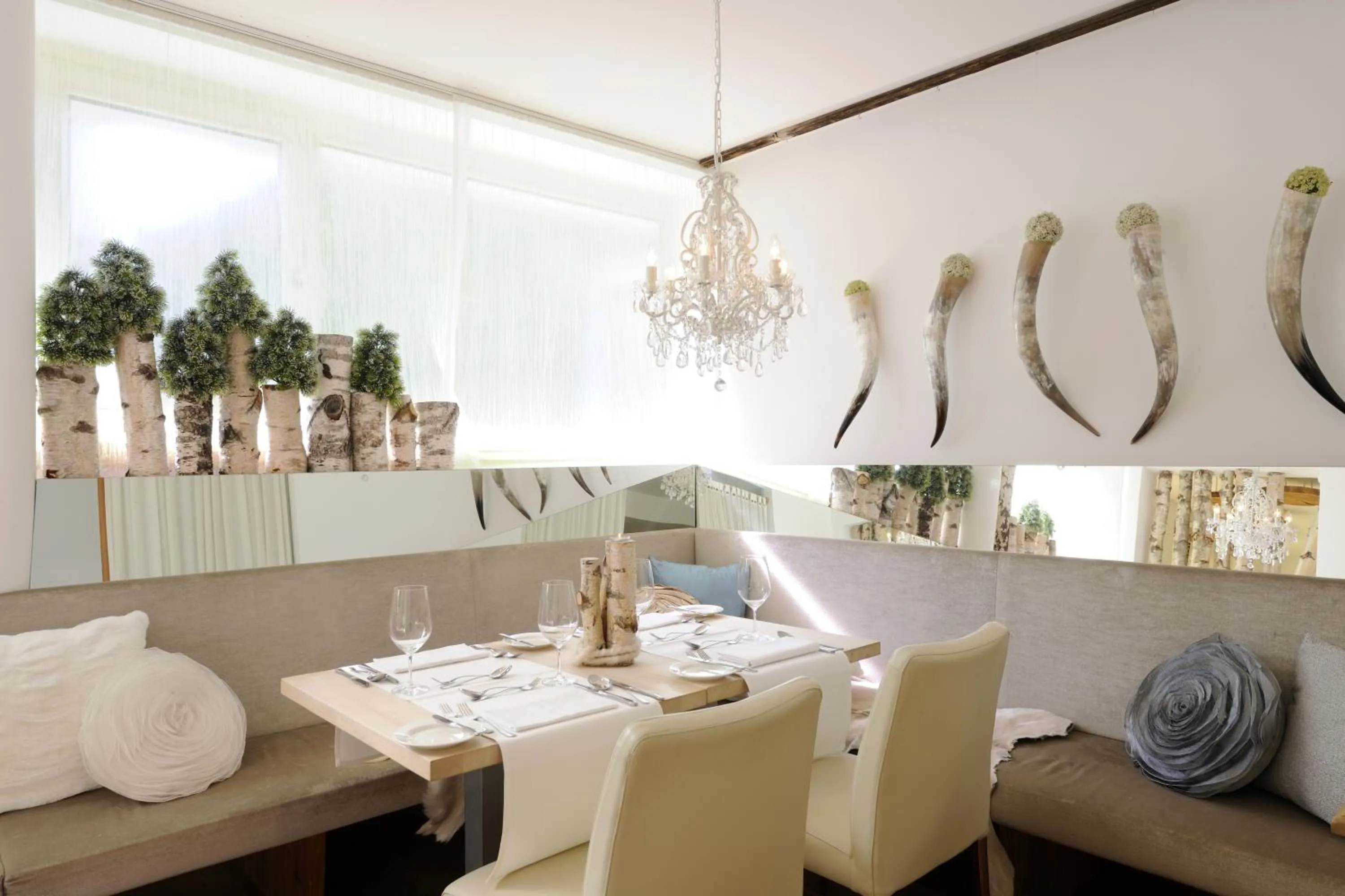 Restaurant/places to eat in HUBERTUS Mountain Refugio Allgäu