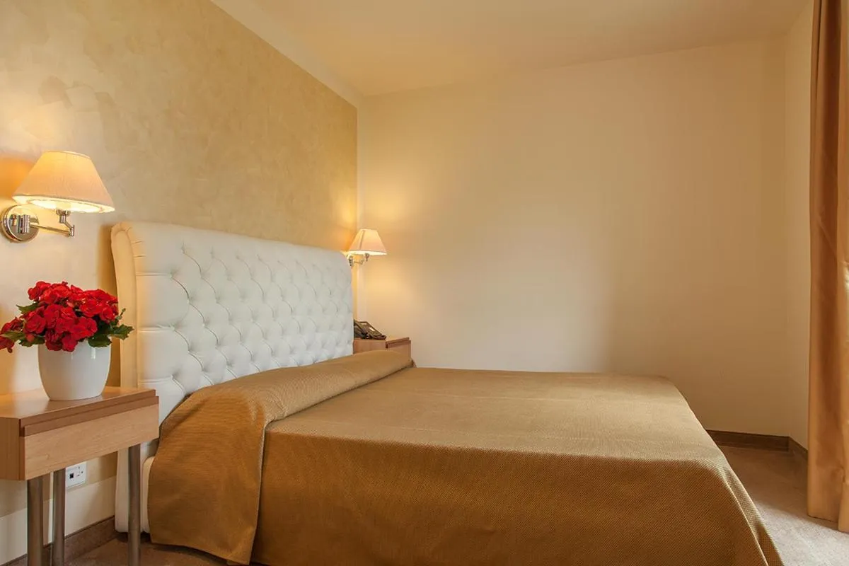 Photo of the whole room, Bed in Hotel Dependance Silvestro