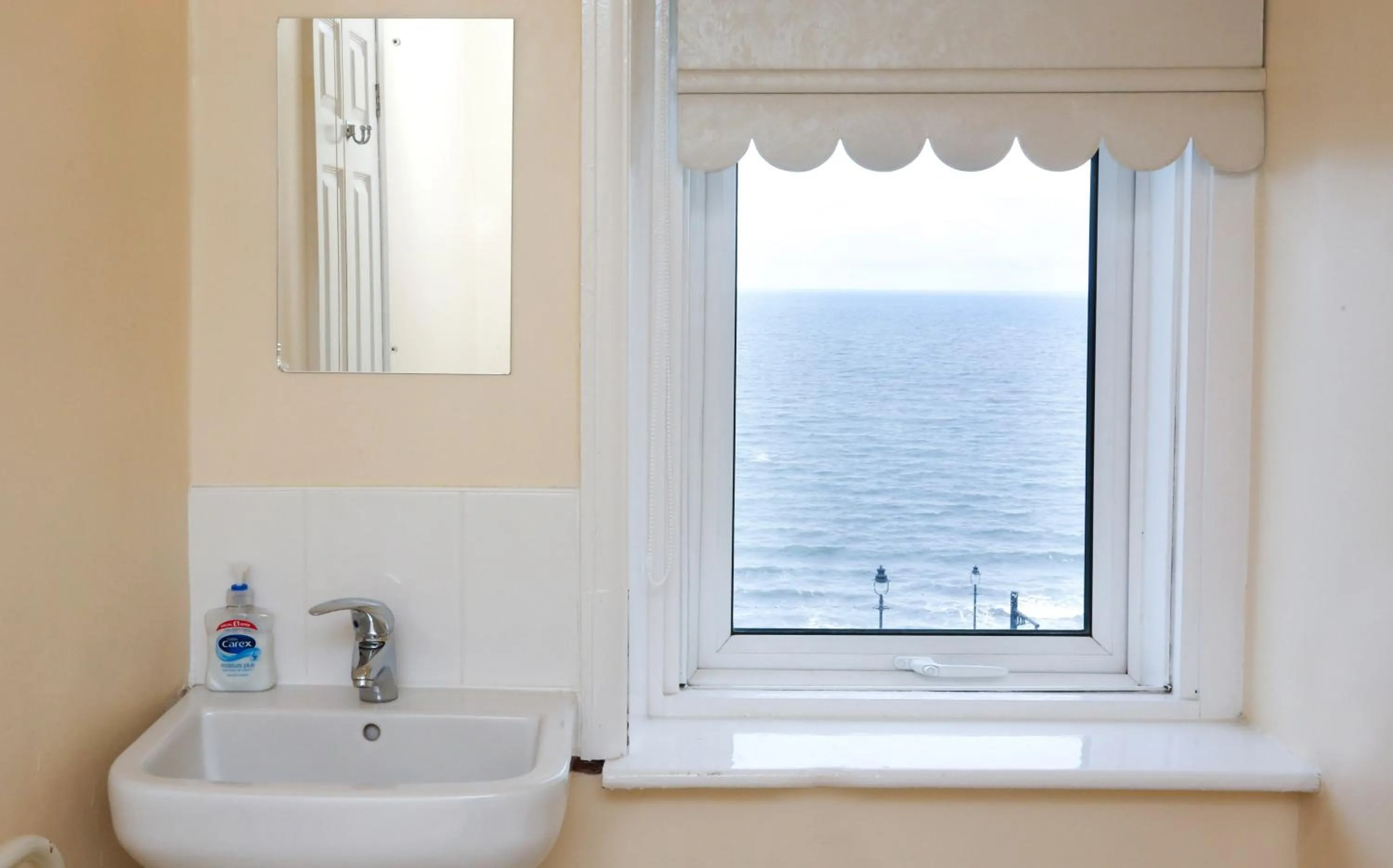 Bathroom in Riviera Guesthouse
