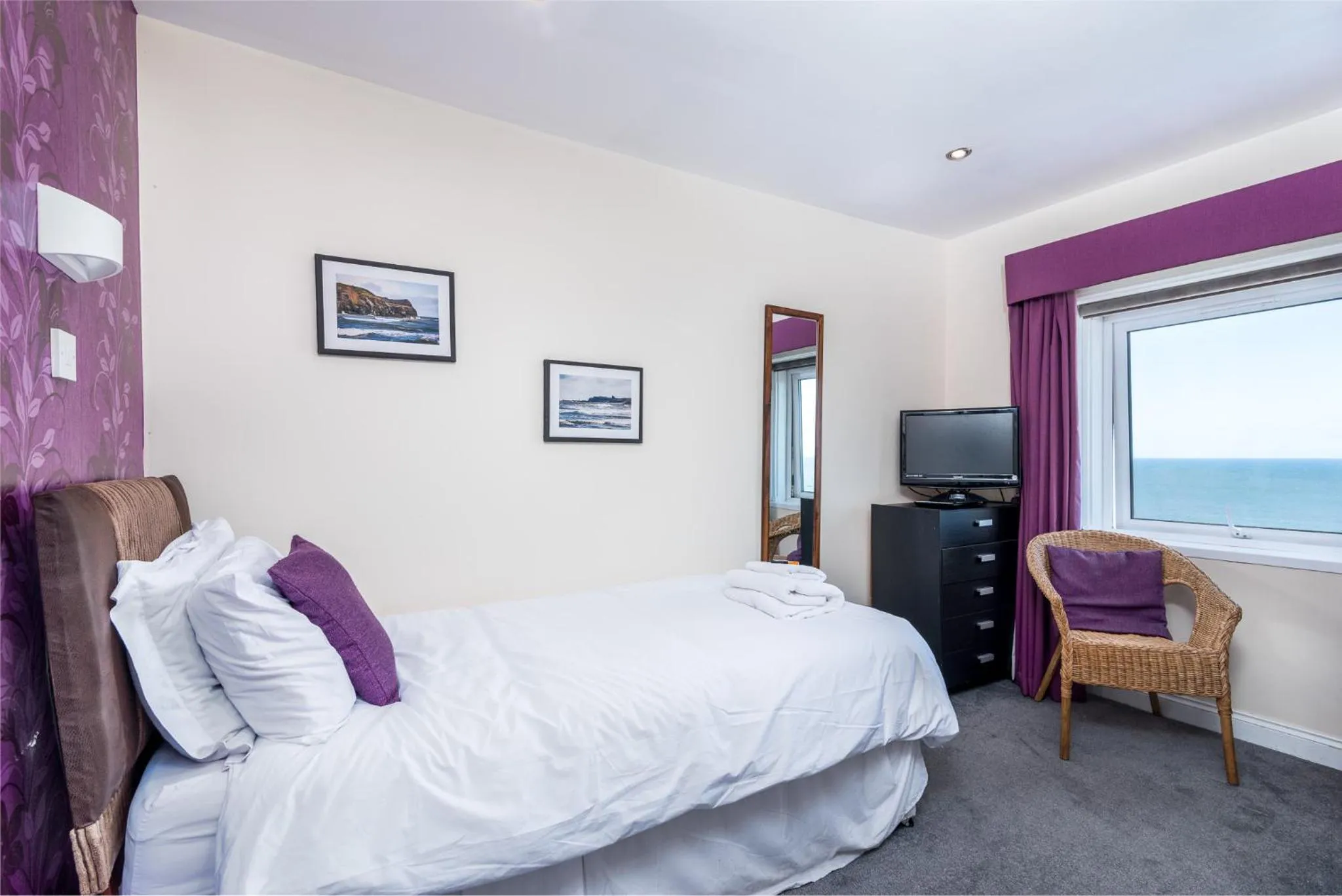 Bed in Riviera Guesthouse