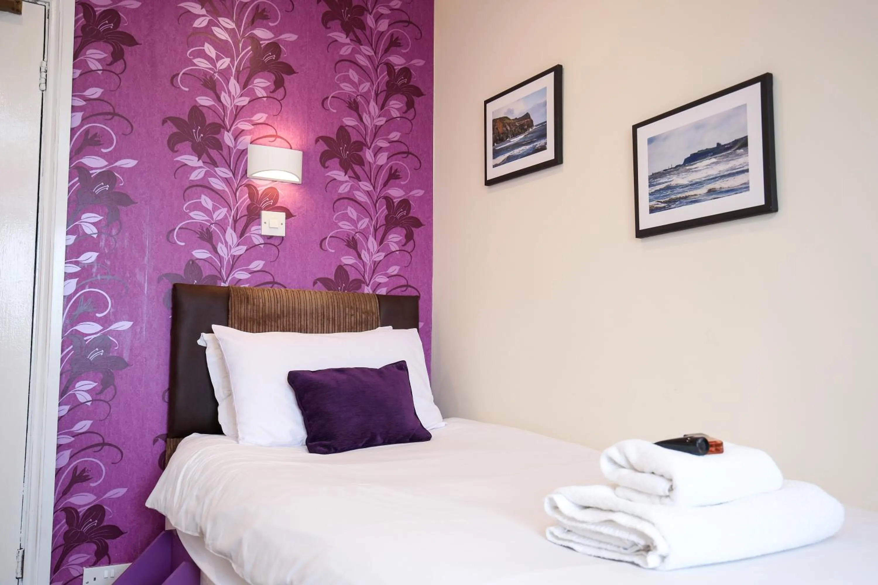 Bed in Riviera Guesthouse