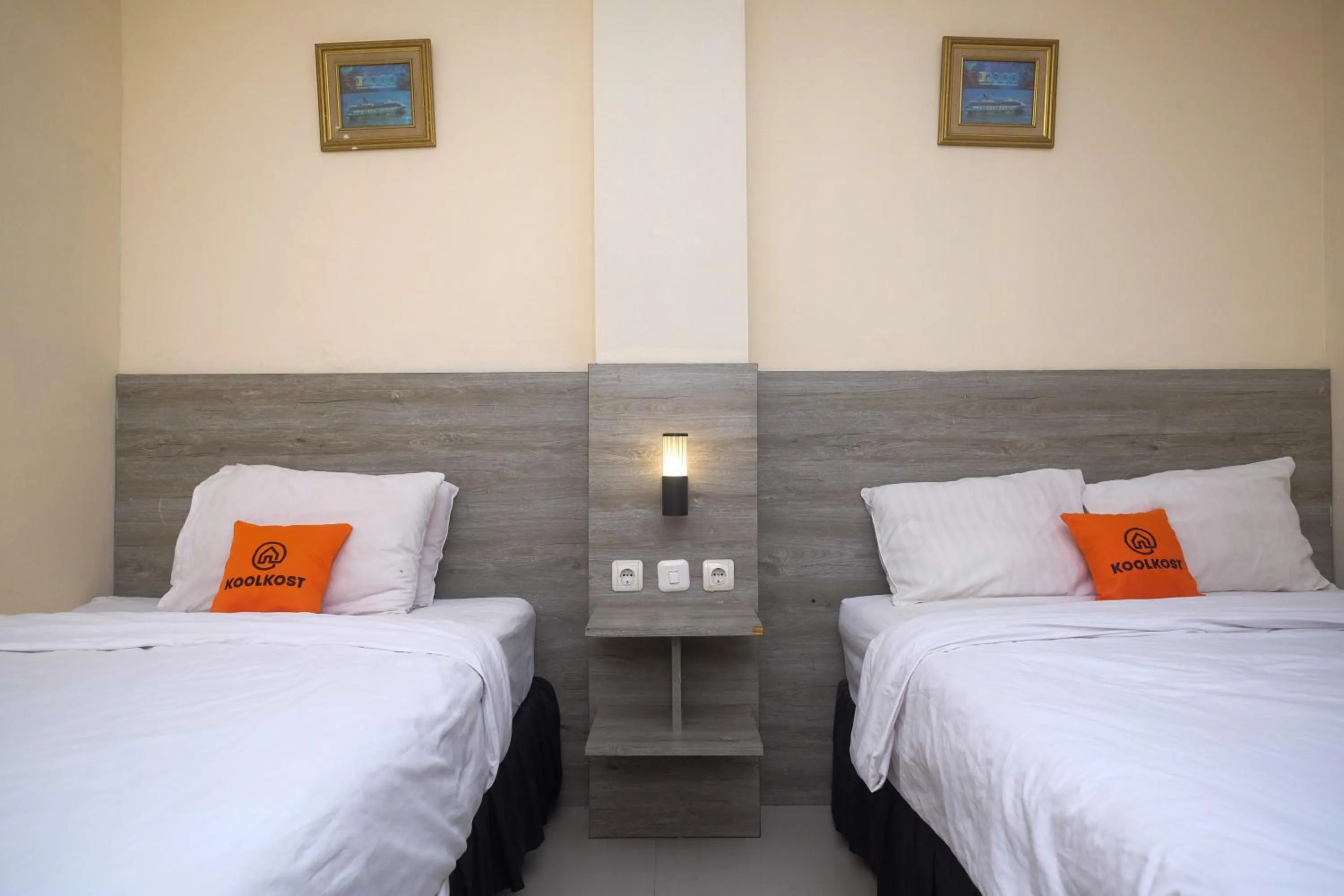 Bedroom in Koolkost near Stadion Maguwoharjo