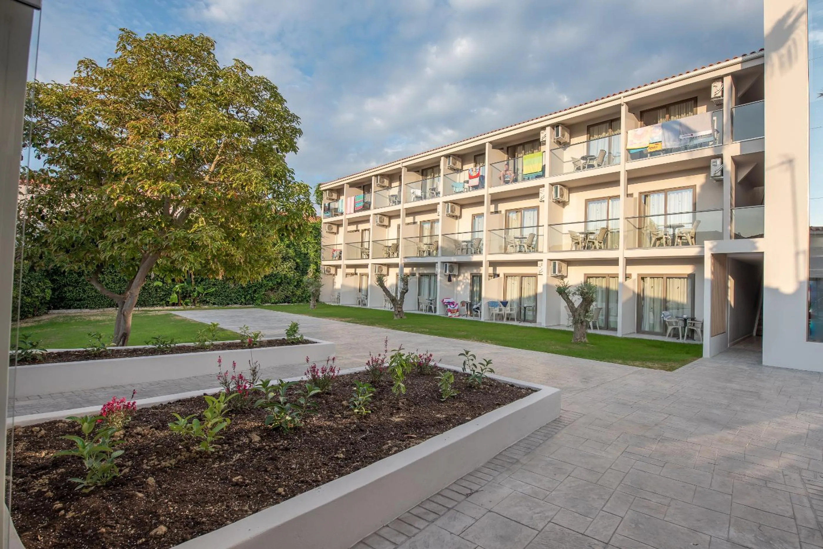 Facade/entrance in Hotel Papillon