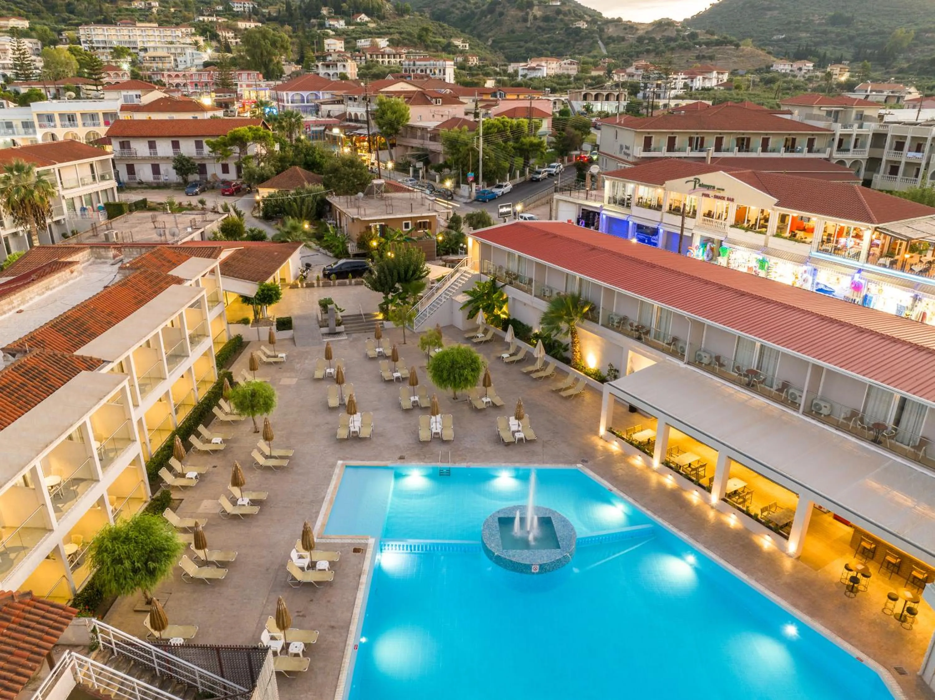 Swimming pool in Hotel Papillon