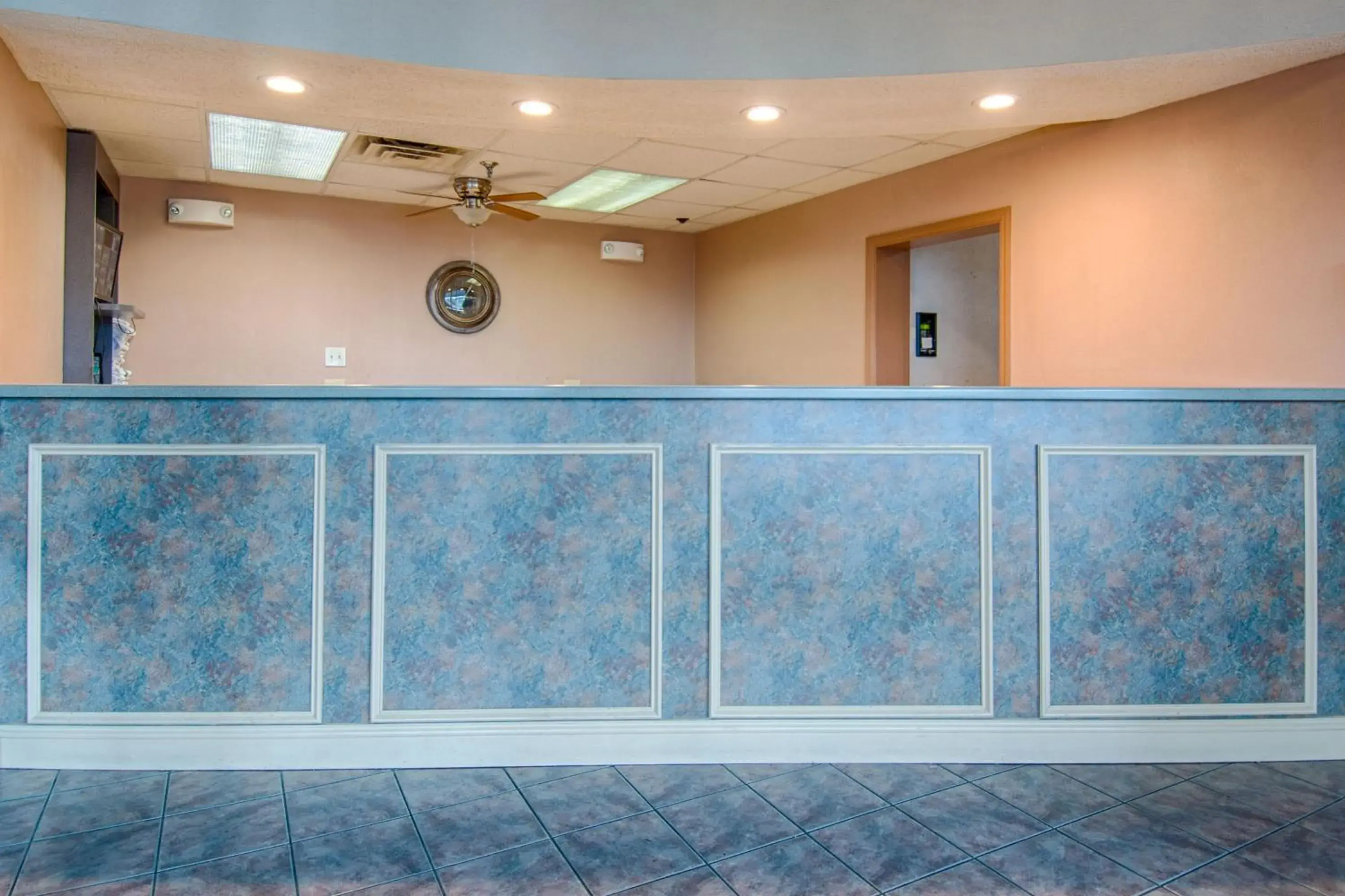 Lobby or reception in Park Tower Inn Lobby or reception in Park Tower Inn