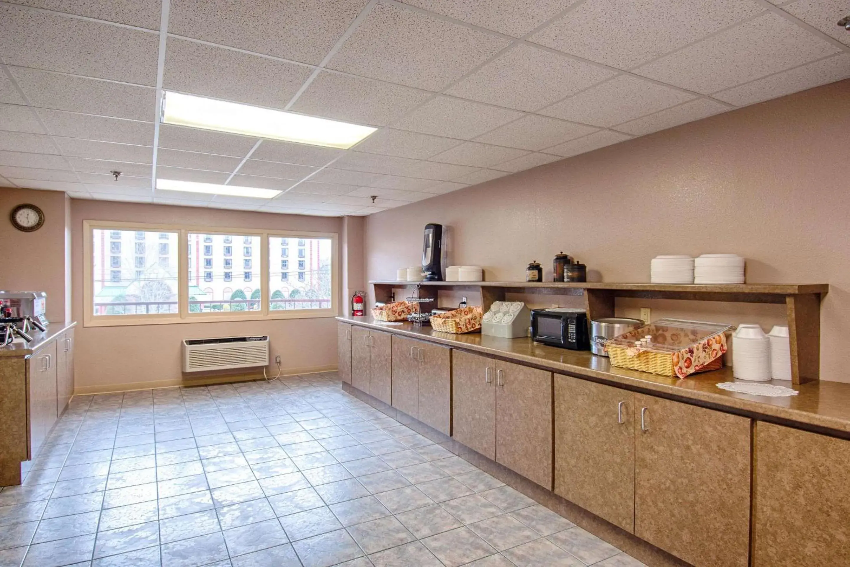 Breakfast in Park Tower Inn Breakfast in Park Tower Inn