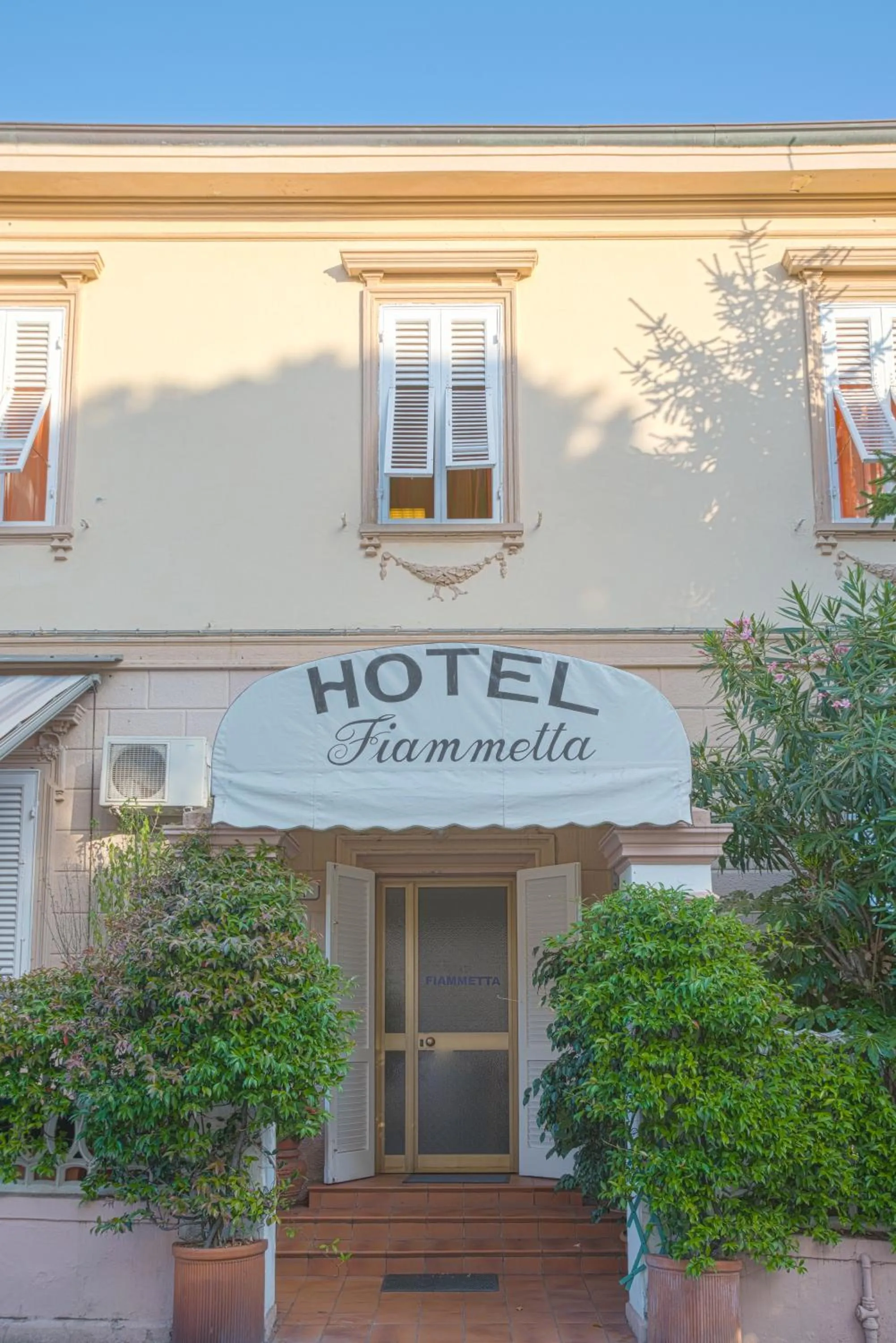 Facade/entrance in Hotel Fiammetta