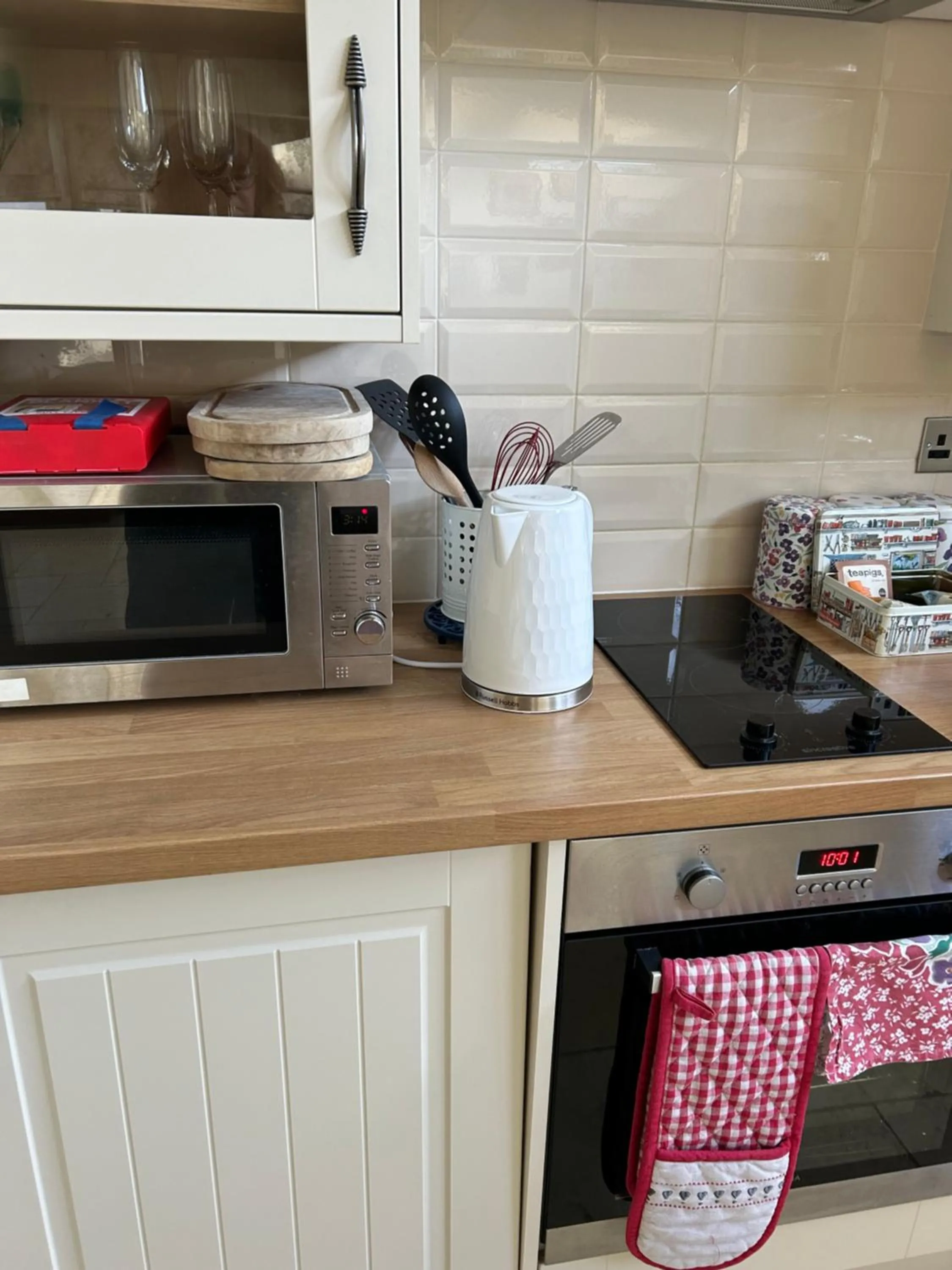 Coffee/tea facilities in The Potting Shed