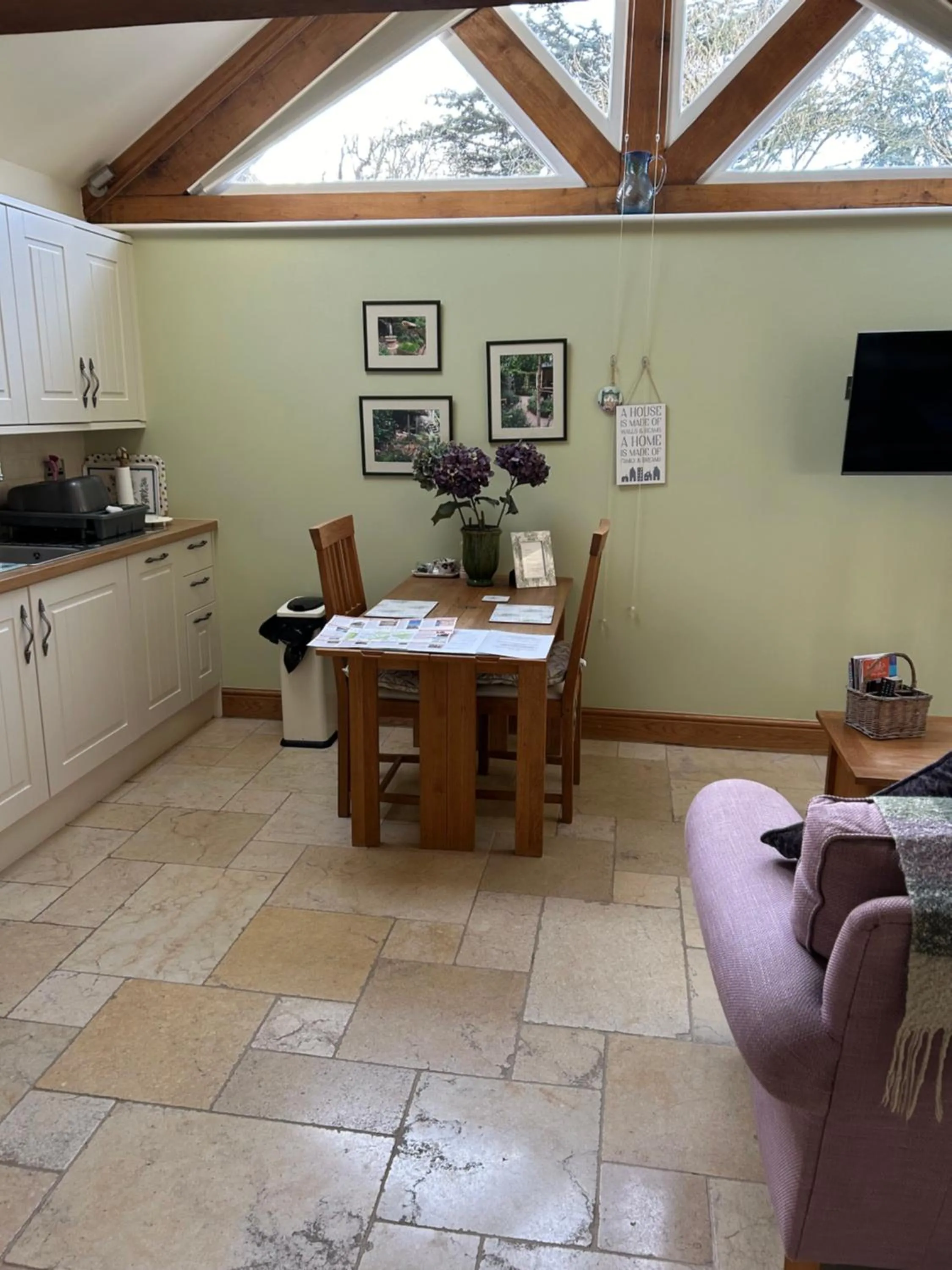 Dining area in The Potting Shed