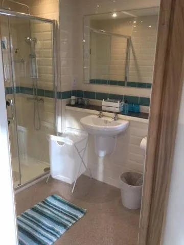 Bathroom in The Potting Shed