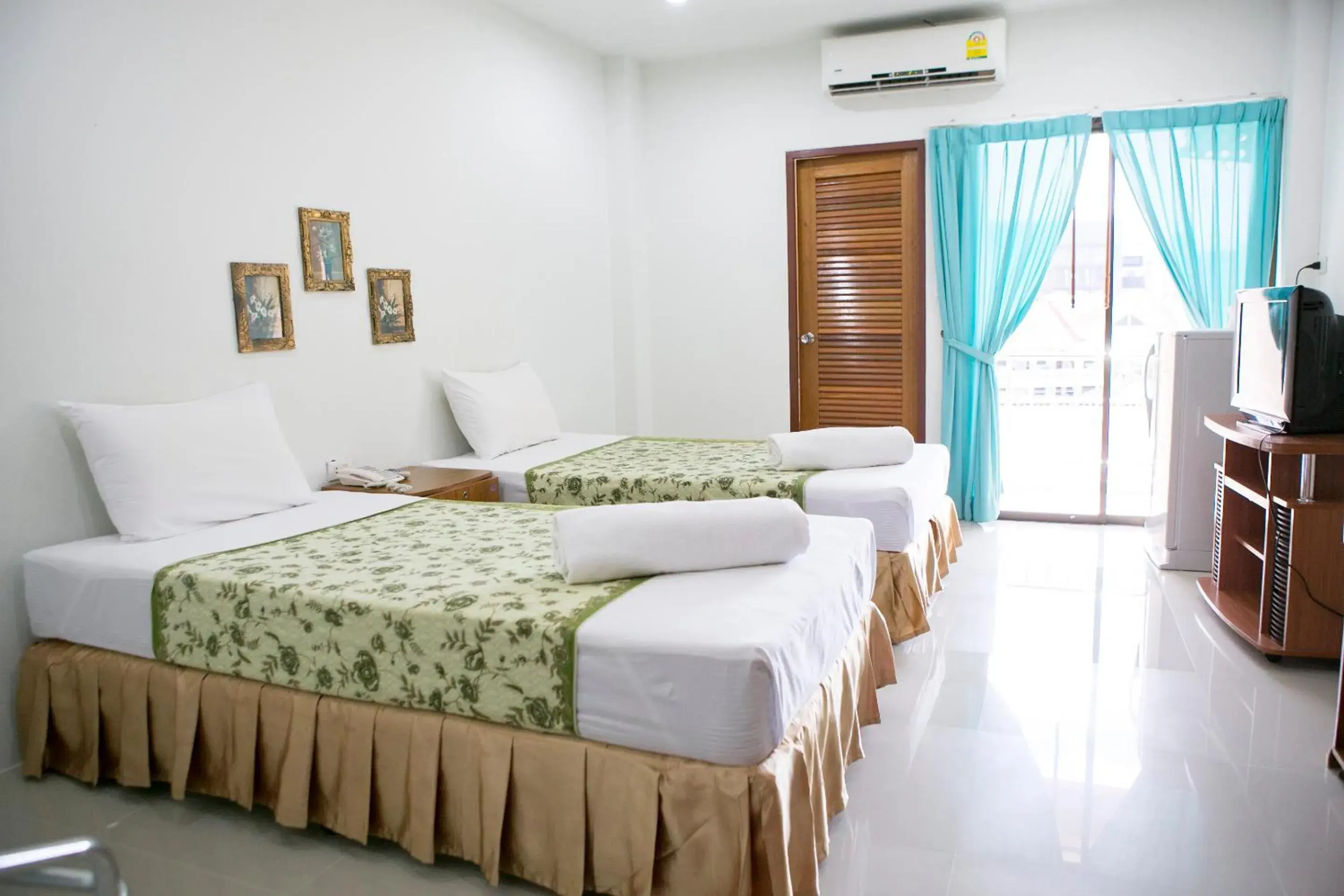 Day, Bed in G&B Guesthouse Day, Bed in G&B Guesthouse