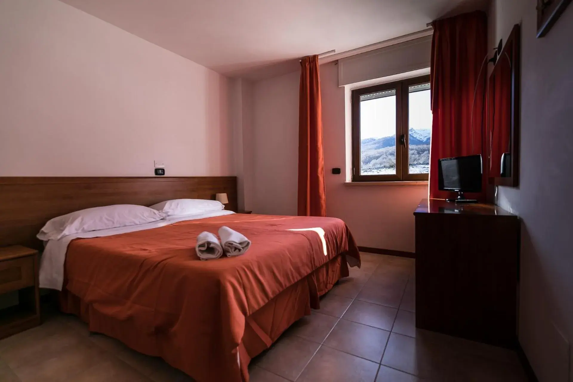 Double Room in Hotel Faggio Rosso Double Room in Hotel Faggio Rosso