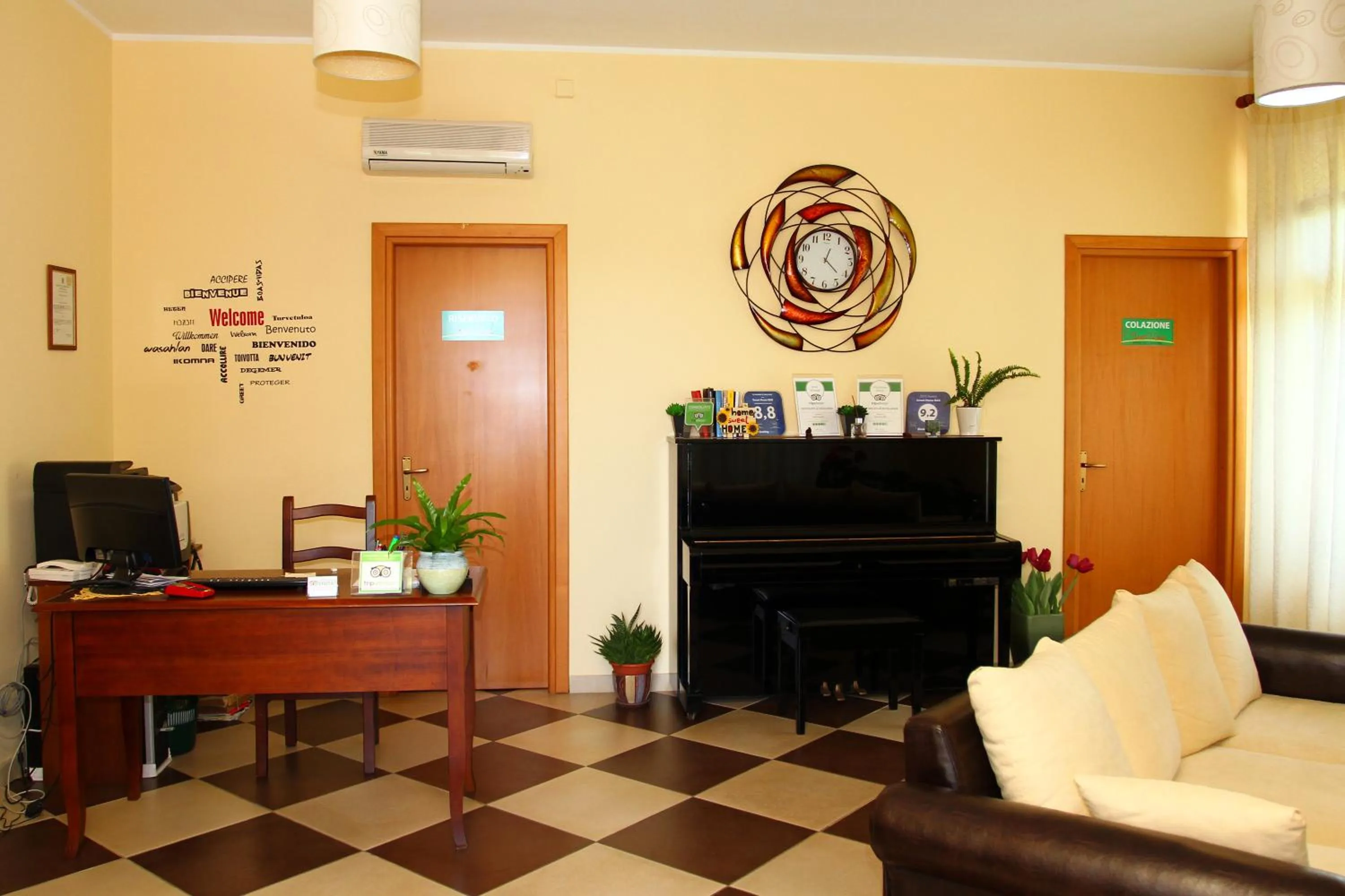 Lobby or reception in Sweet Home B&B