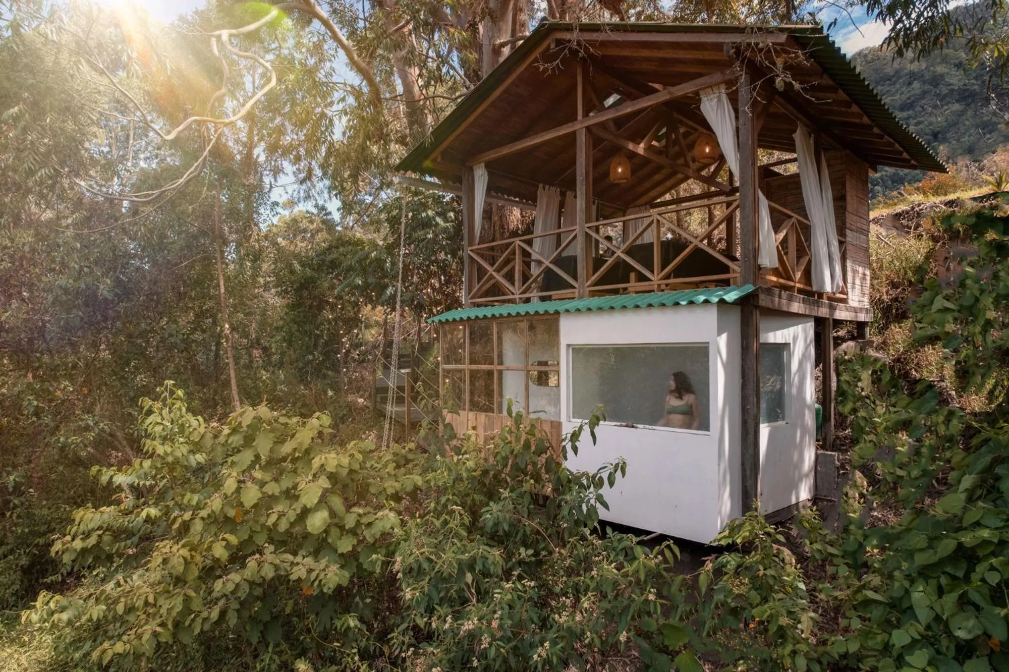 Hot Spring Bath in Glamping Lumbre