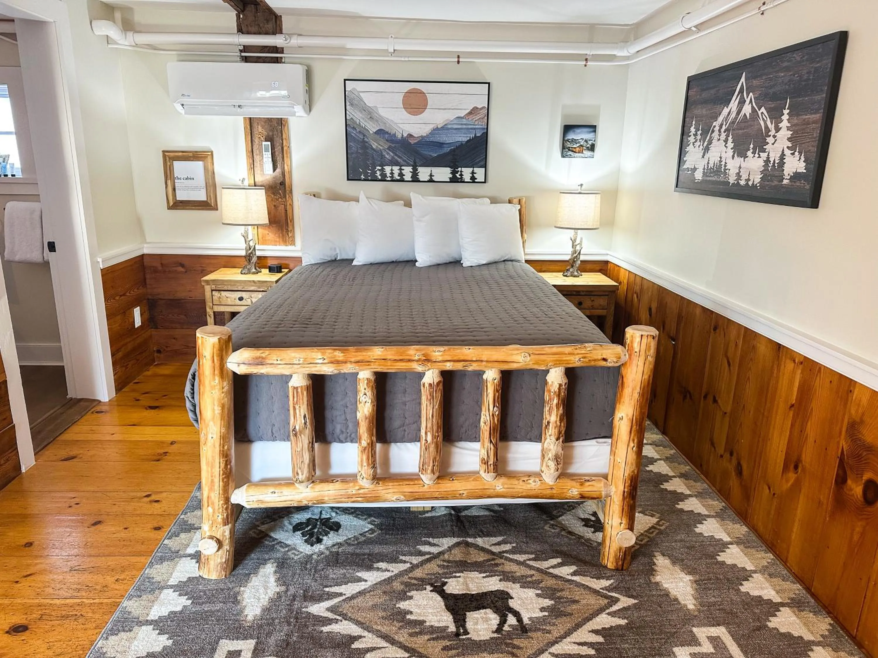 Bed in The Black Walnut Inn