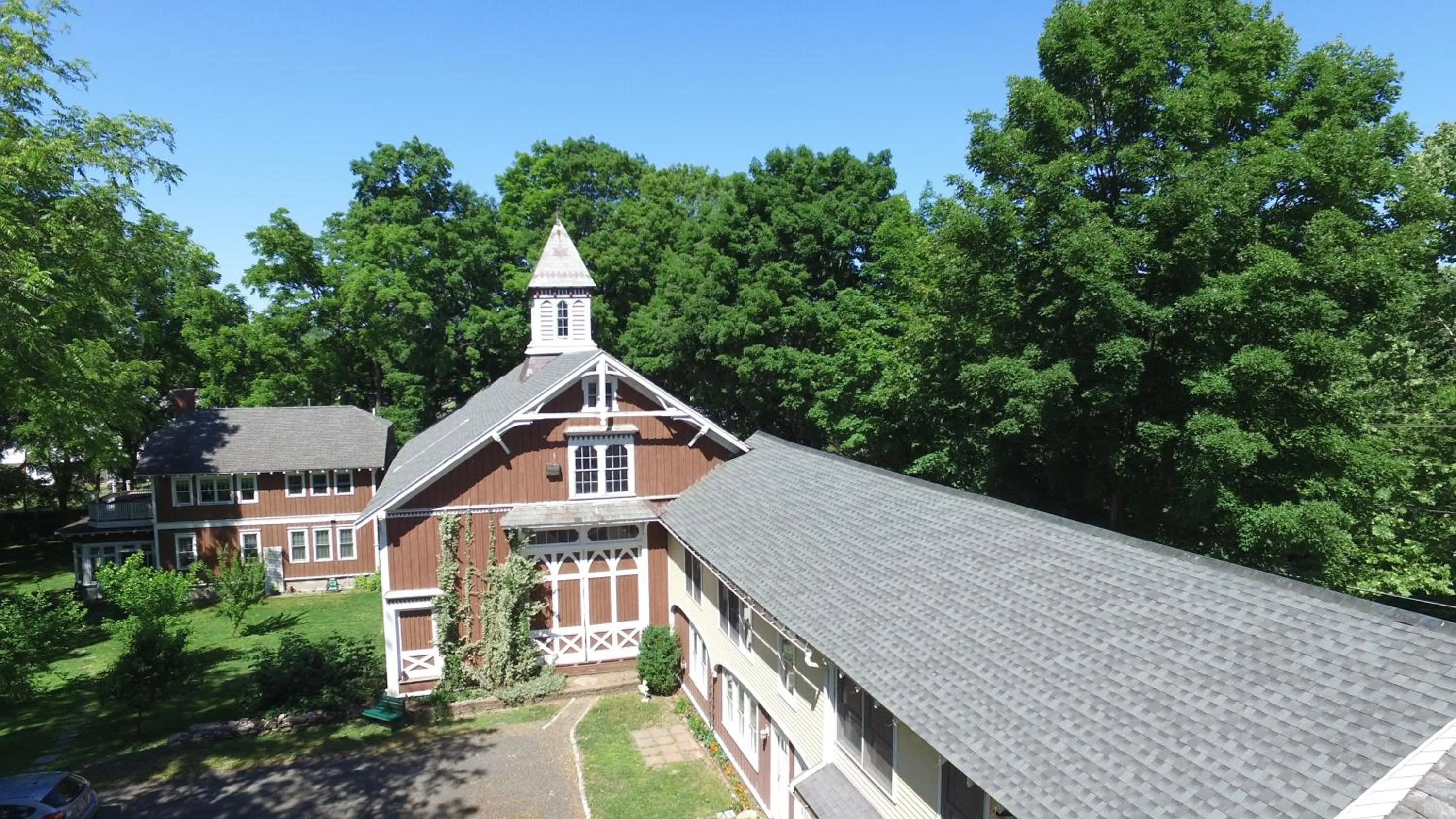 Day in The Black Walnut Inn