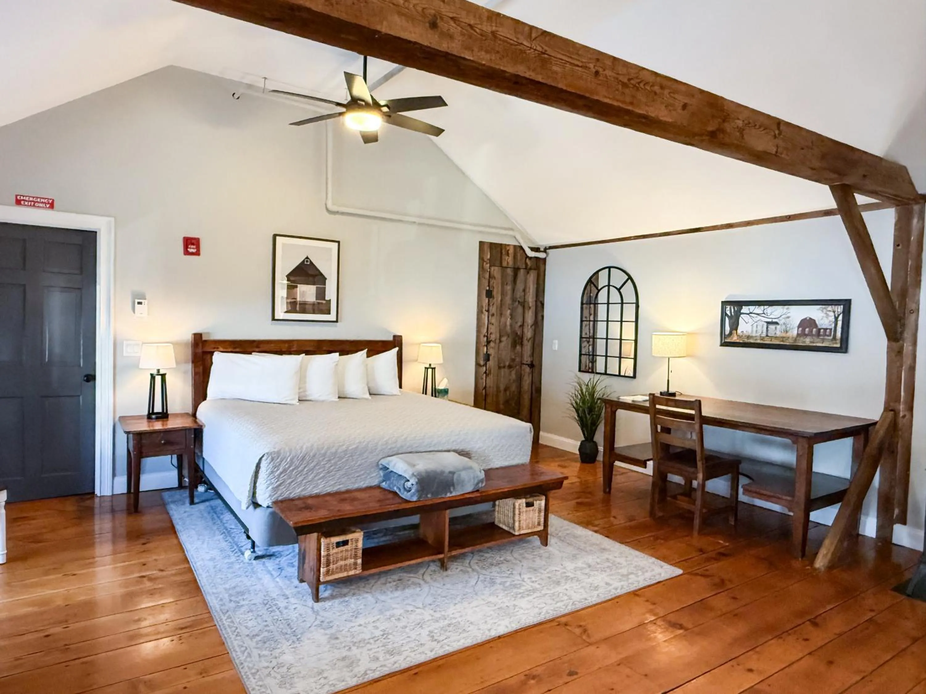 Bed in The Black Walnut Inn