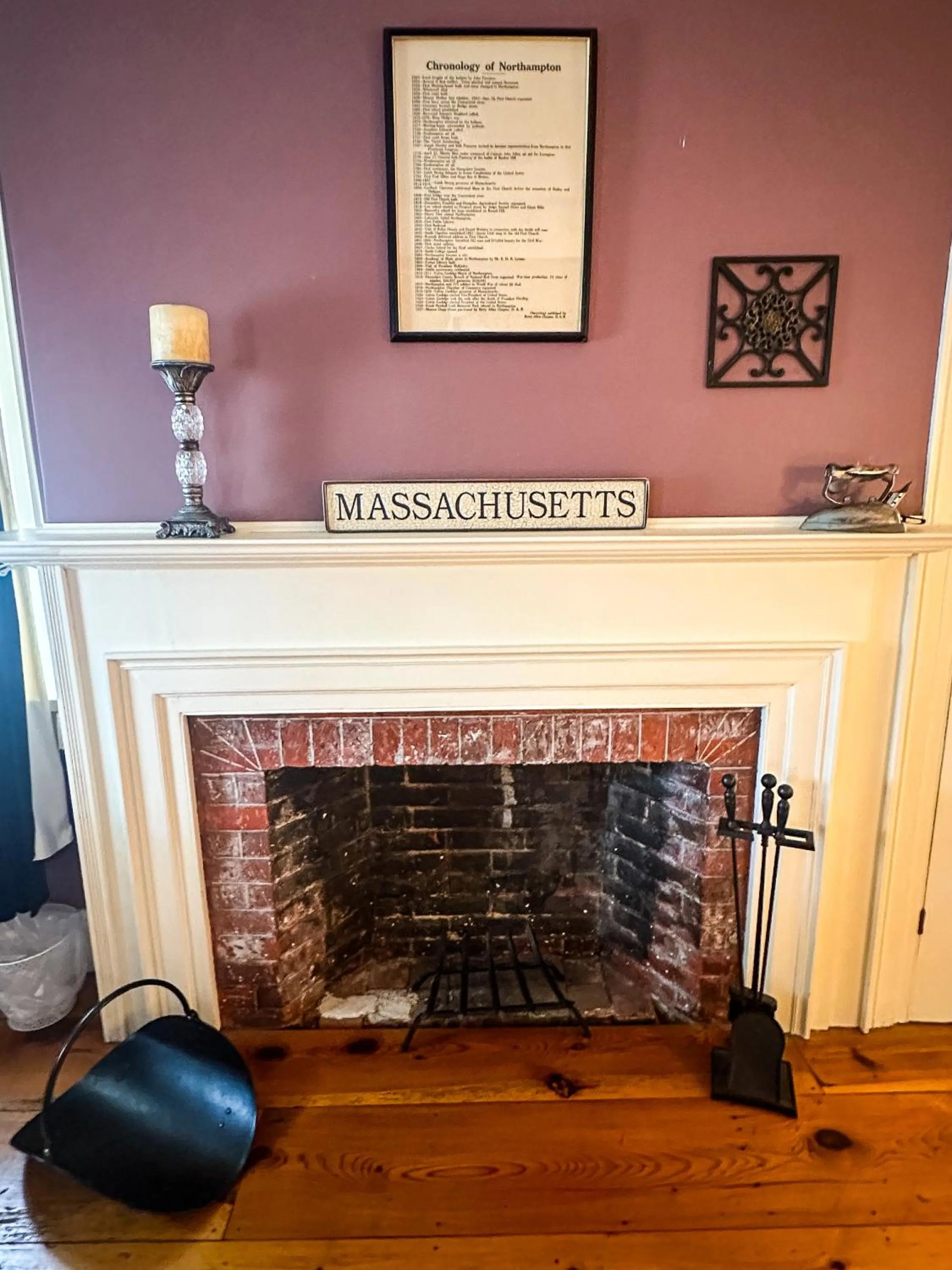 Decorative detail in The Black Walnut Inn