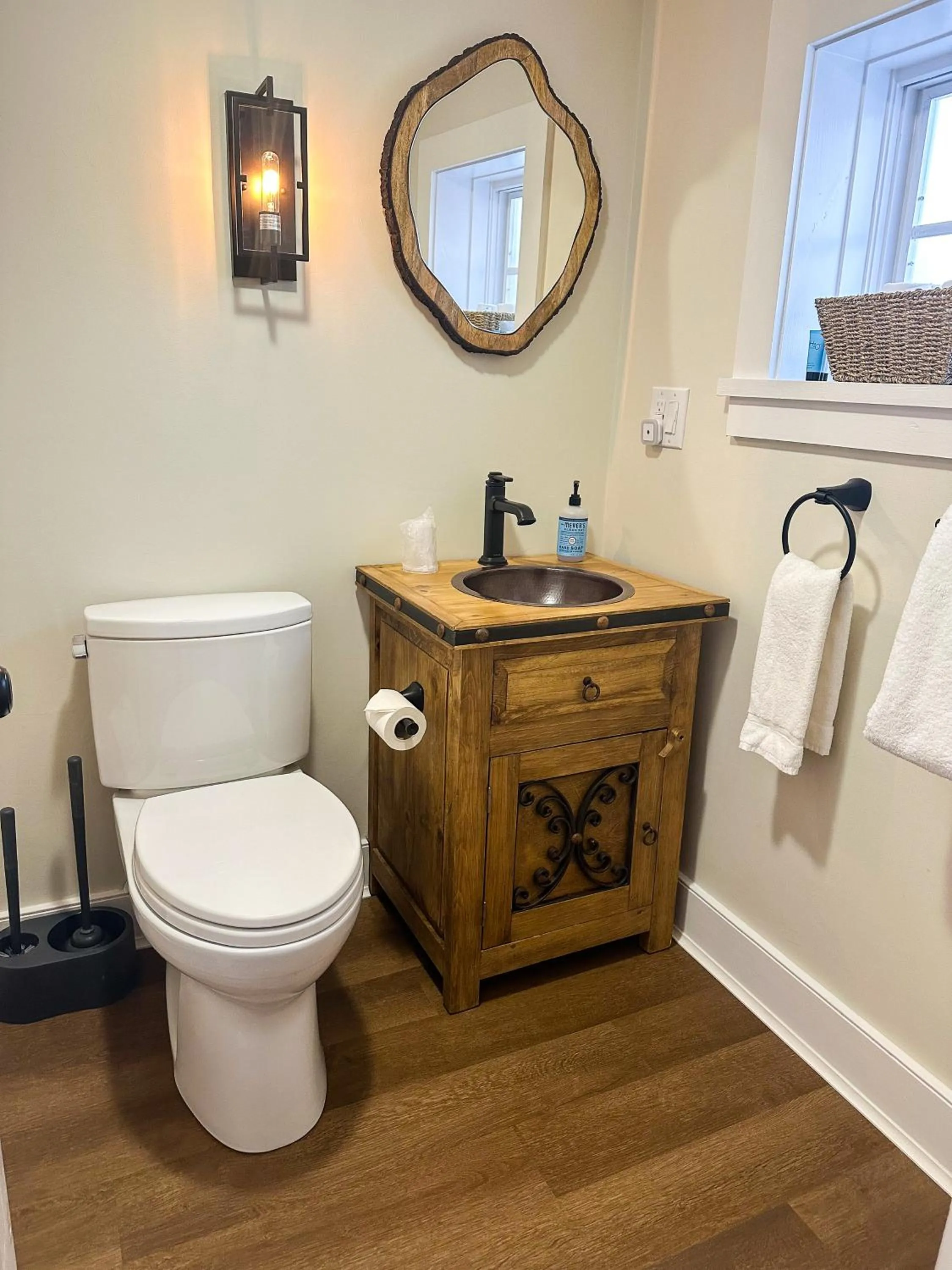 The Black Walnut Inn