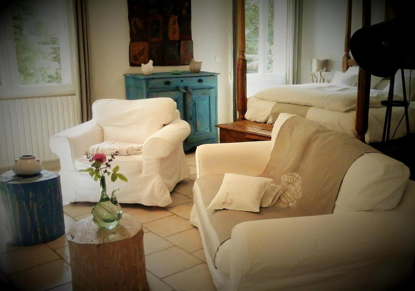 People in les trésors de malle mialle