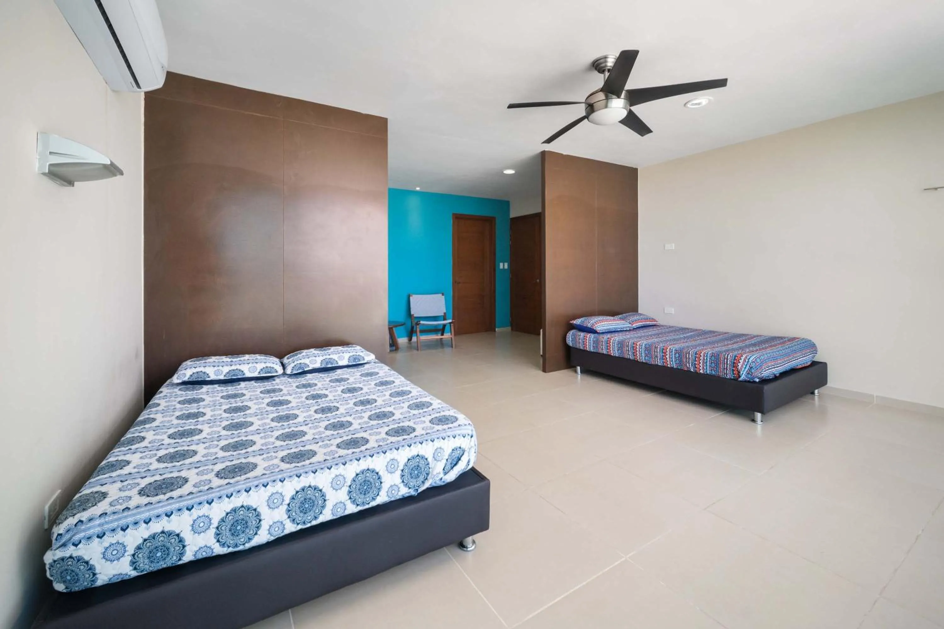 Bed in Beachfront Upscale House in Telchac