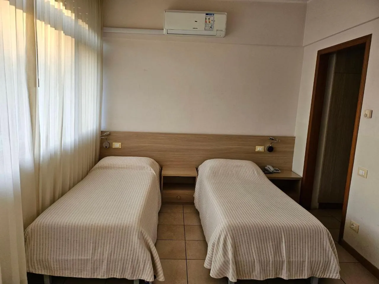 Bed in Albergo Nyers