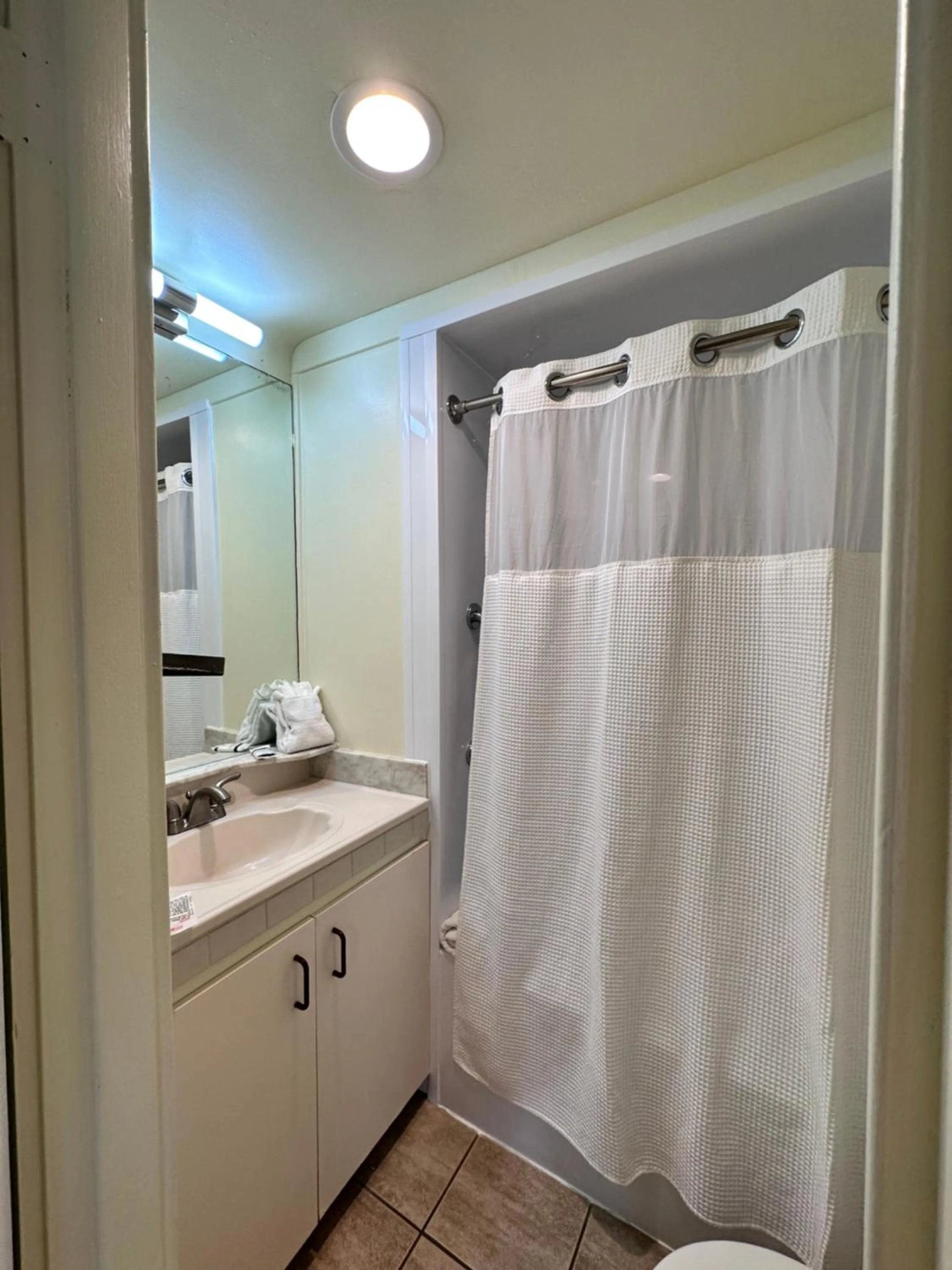 Bathroom in Coco Plum Beach & Tennis Club & Marina