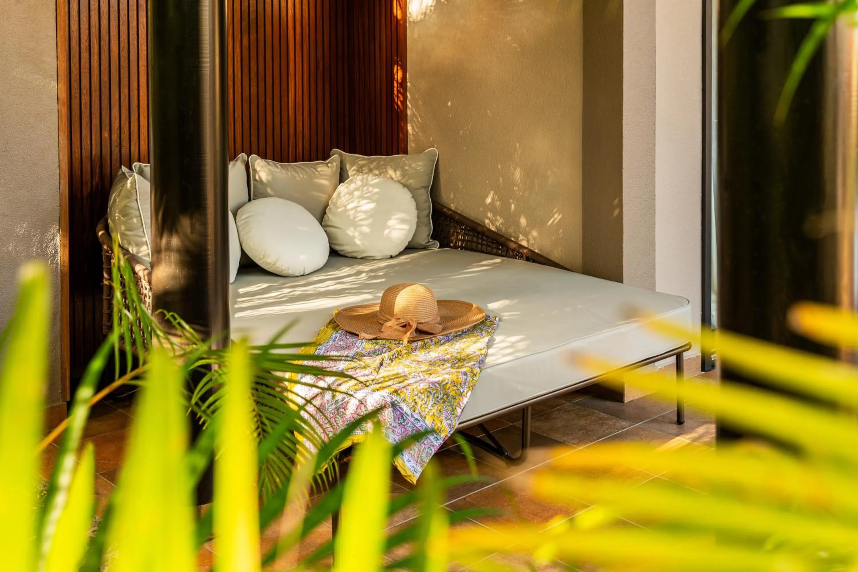 Balcony/Terrace, Bed in Palm Hotel & Spa