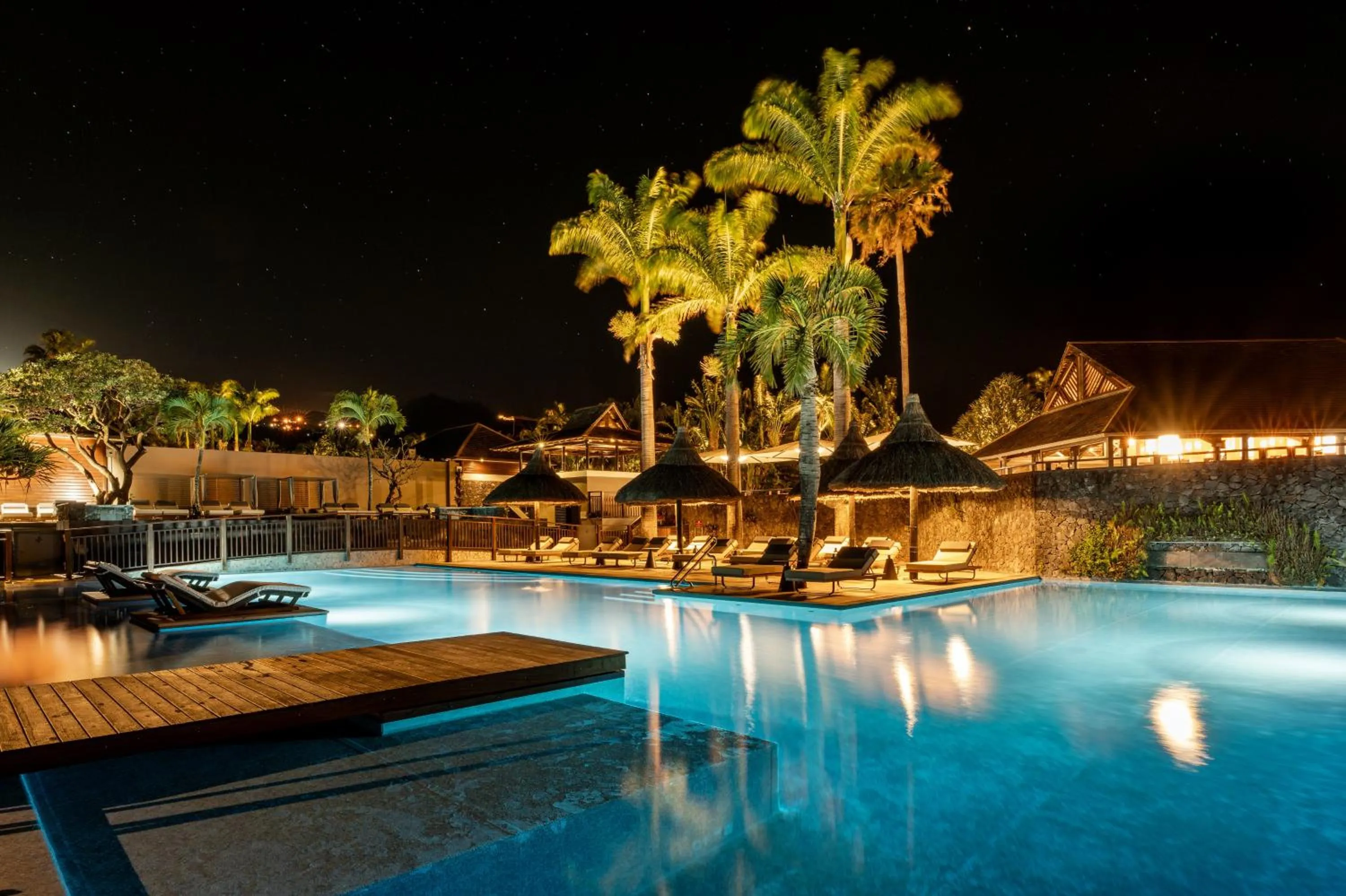 Night in Palm Hotel & Spa