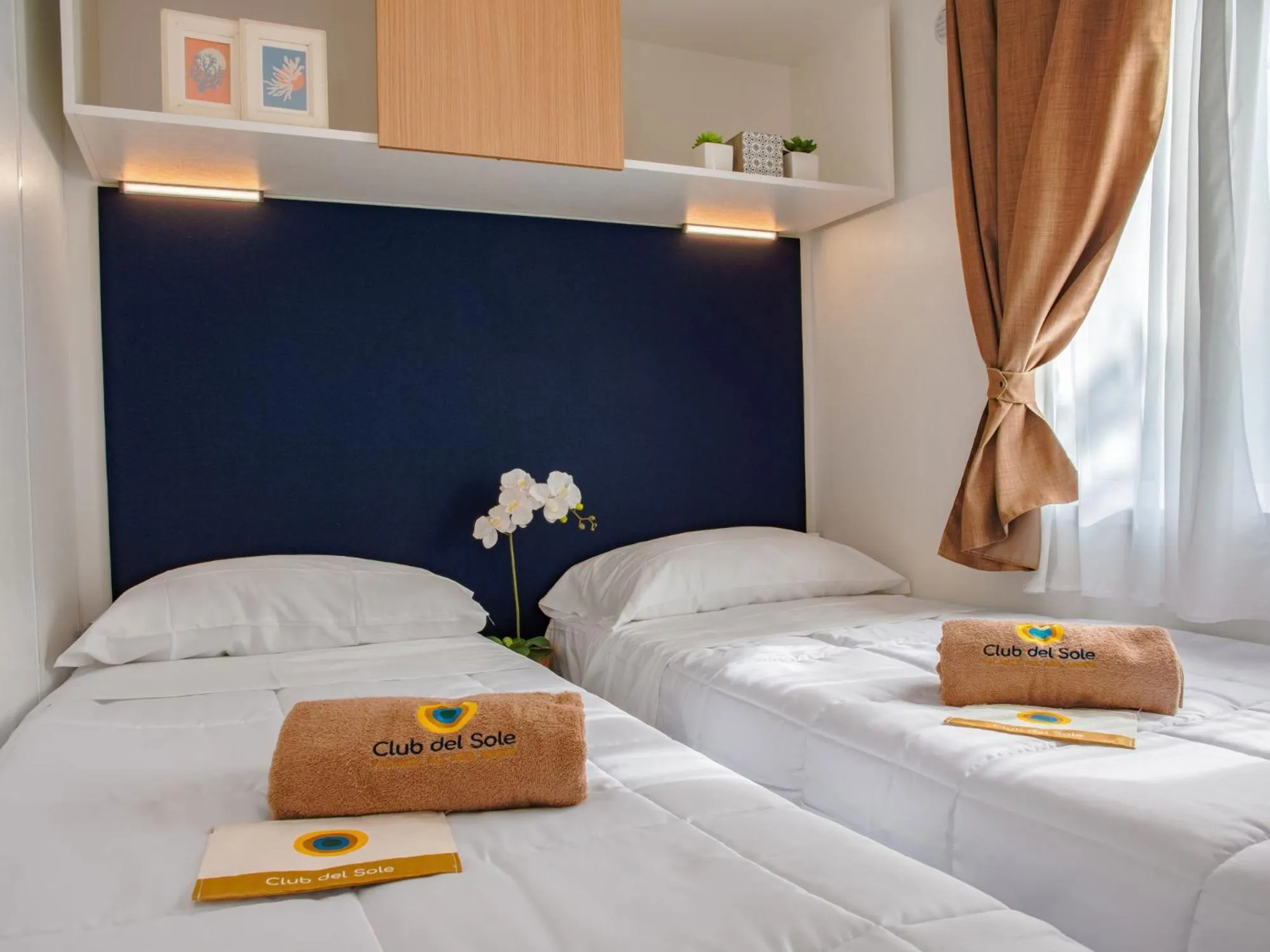 Bedroom, Bed in Club del Sole Tenuta Primero Grado Family Collection